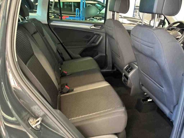 Fahrzeugabbildung Volkswagen Tiguan Active 2,0 TDI DSG LED AHK Navi ACC PDC