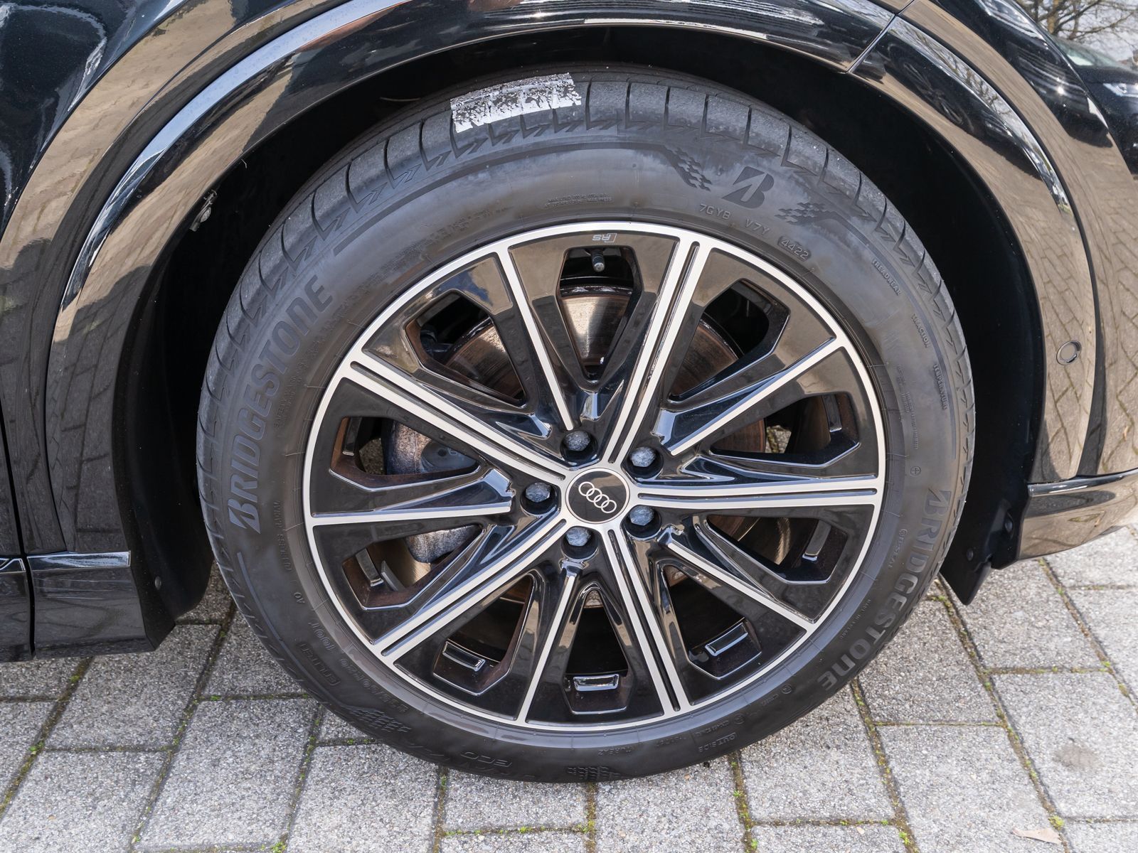 Fahrzeugabbildung Audi Q4 Sportback 50e-tron quattro S line PANO HUD VC