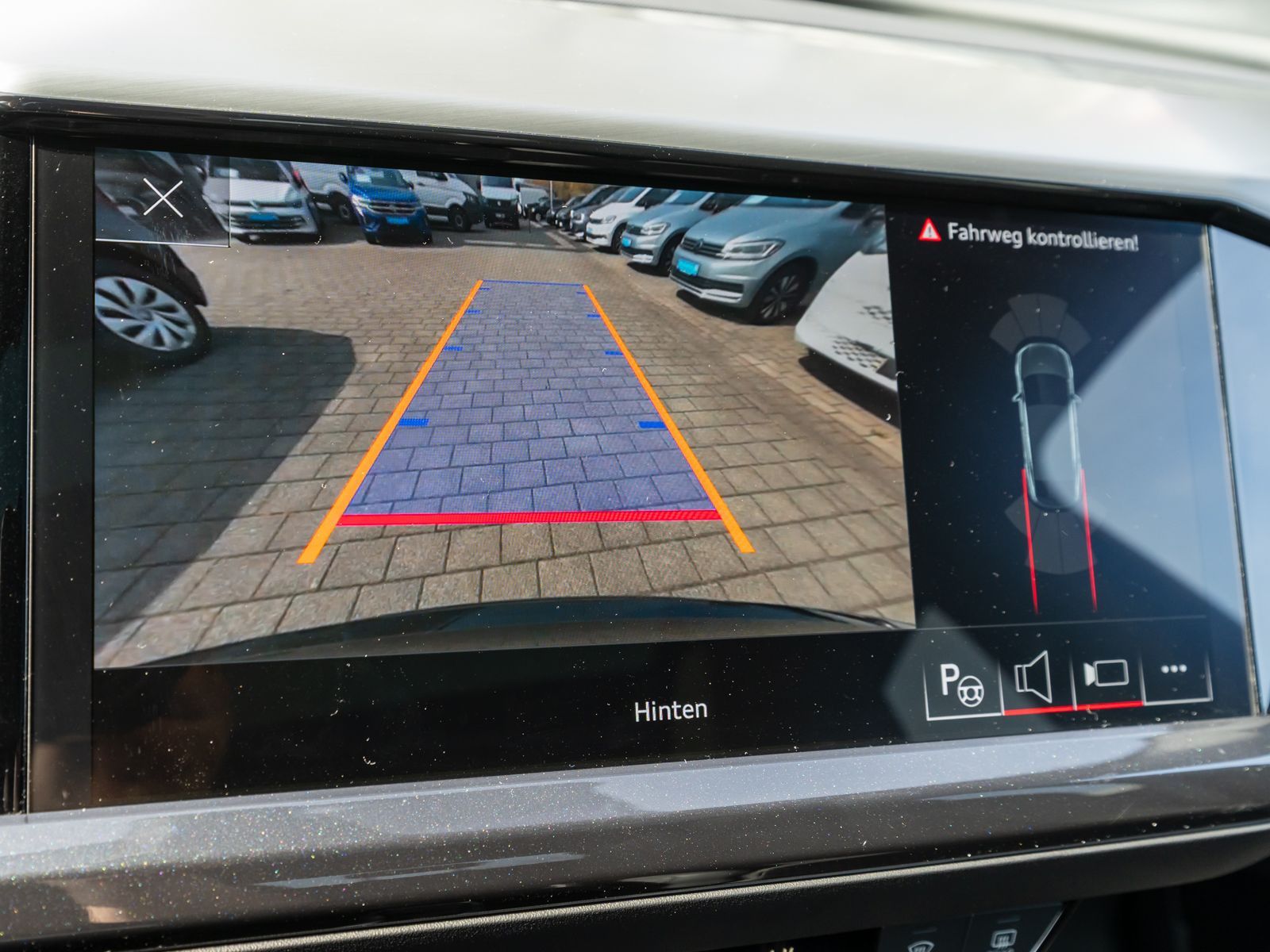 Fahrzeugabbildung Audi Q4 Sportback 50e-tron quattro S line PANO HUD VC