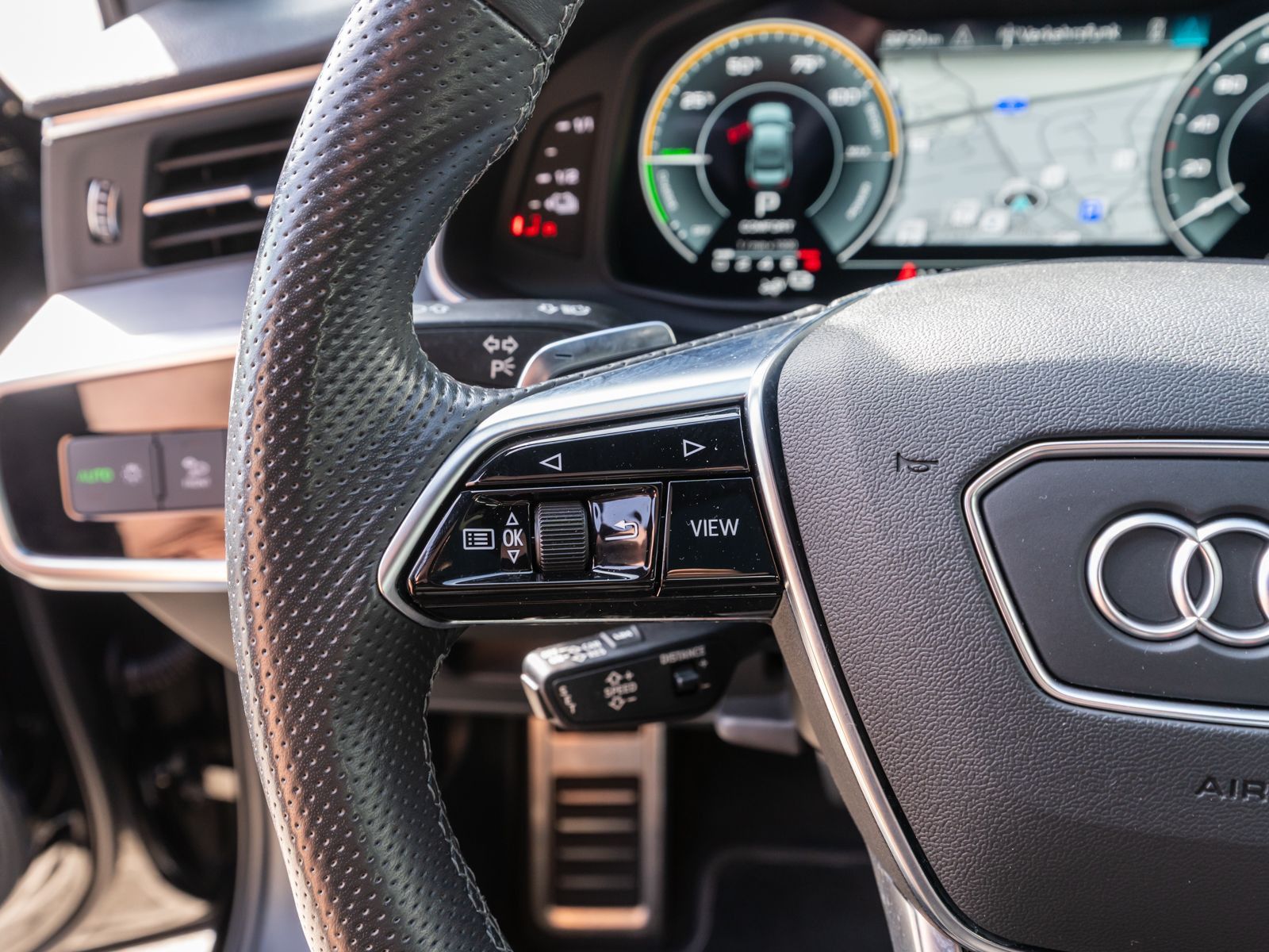 Fahrzeugabbildung Audi A6 Limousine S line 50TFSI e quattro NAVI MATRIX