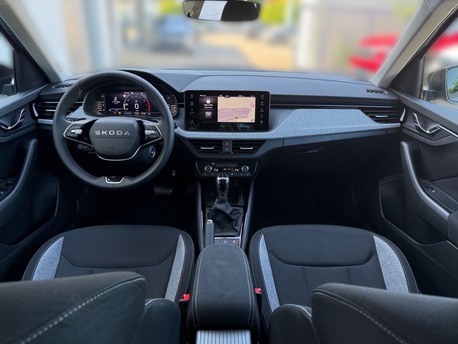 Fahrzeugabbildung SKODA Kamiq Balance 1,5 TSI 150PS DSG ACC SHZ PDC AHK