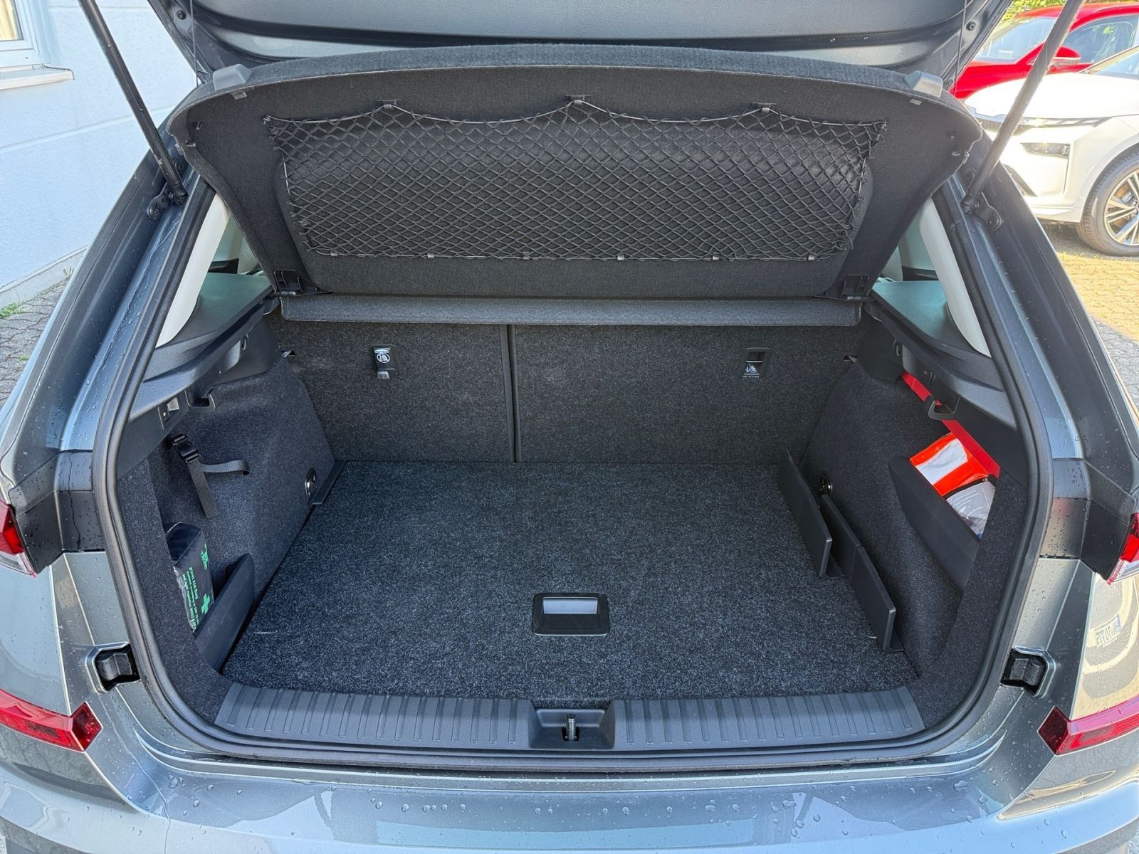 Fahrzeugabbildung SKODA Kamiq Balance 1,5 TSI 150PS DSG ACC SHZ PDC AHK