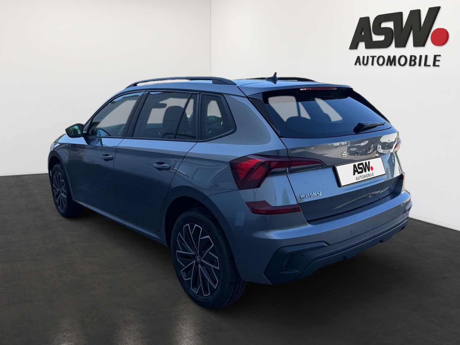 Fahrzeugabbildung SKODA Kamiq Balance 1,5 TSI 150PS DSG ACC SHZ PDC AHK