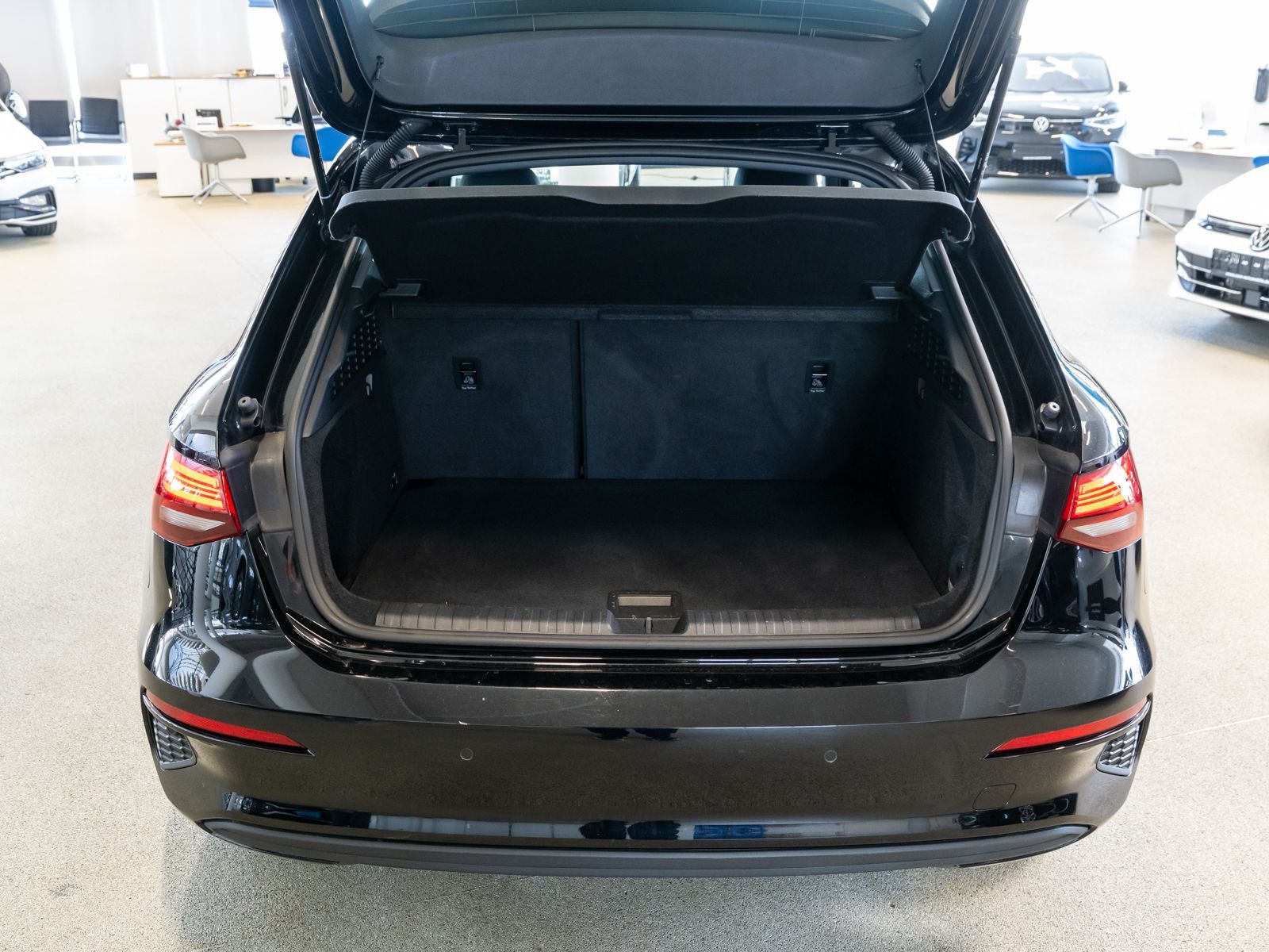 Fahrzeugabbildung Audi A3 Sportback 35 TDI ACC PDC SHZ NAVI VC