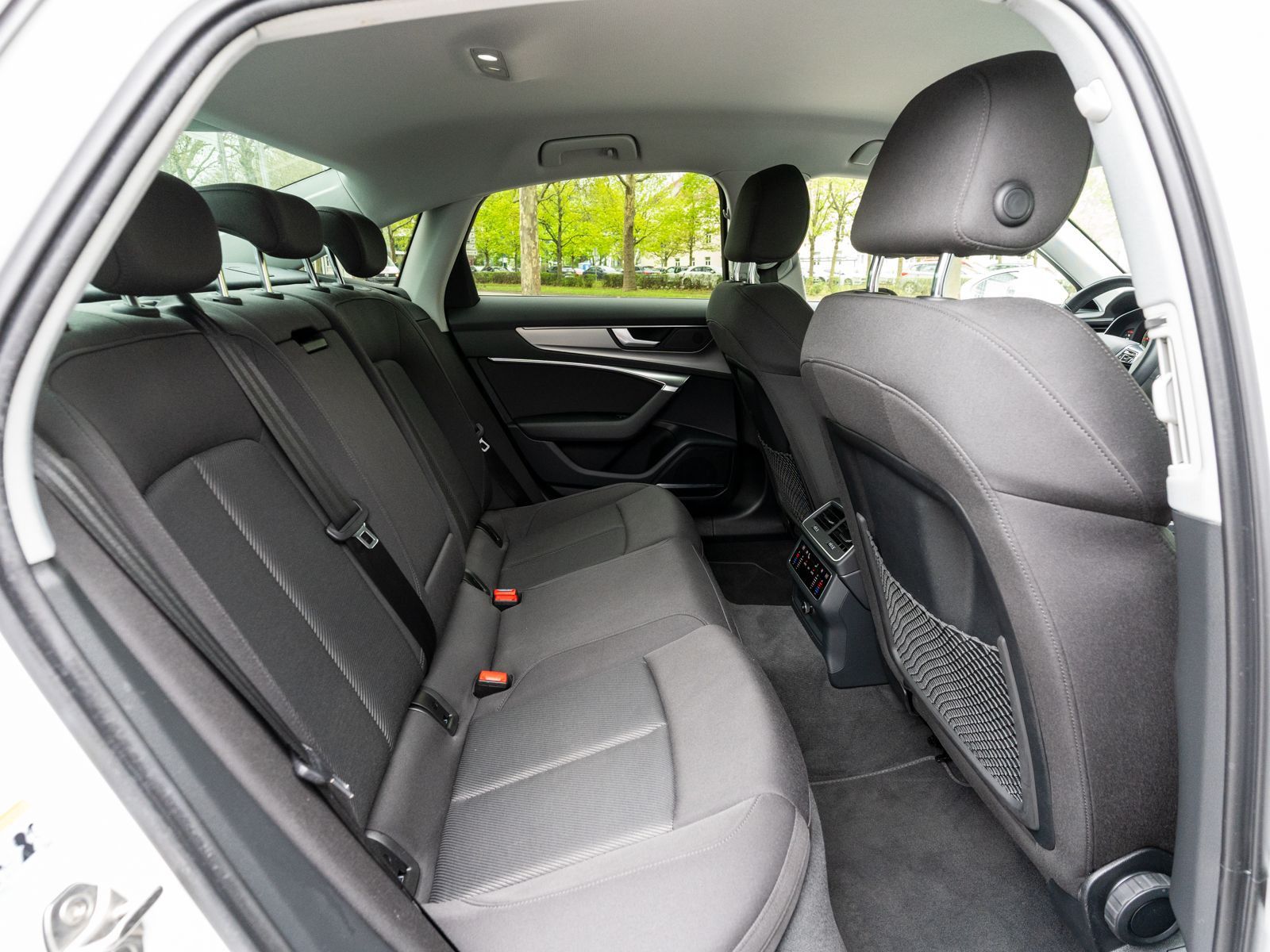 Fahrzeugabbildung Audi A6 Limousine sport 45TDI quattr NAVI LED AHK B&O