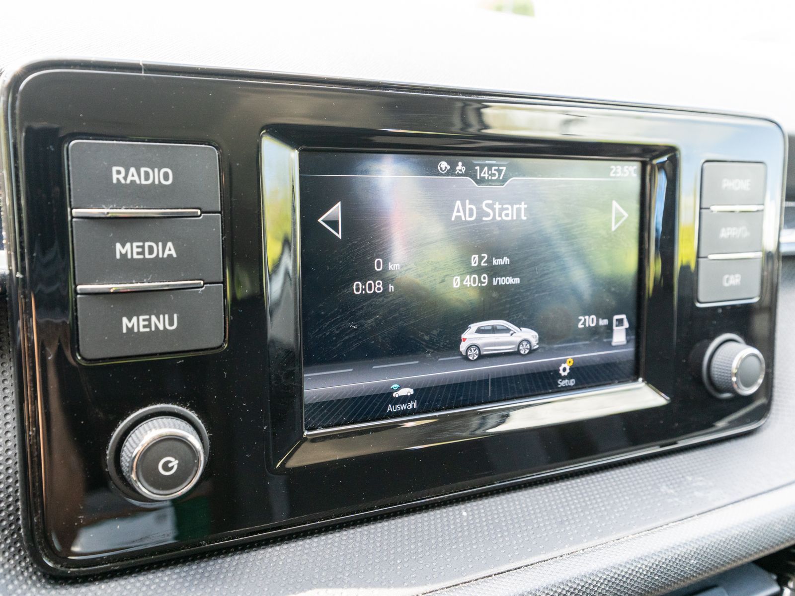 Fahrzeugabbildung SKODA Fabia Active 1.0MPI 5-Gang LED Klima SHZ PDC BT