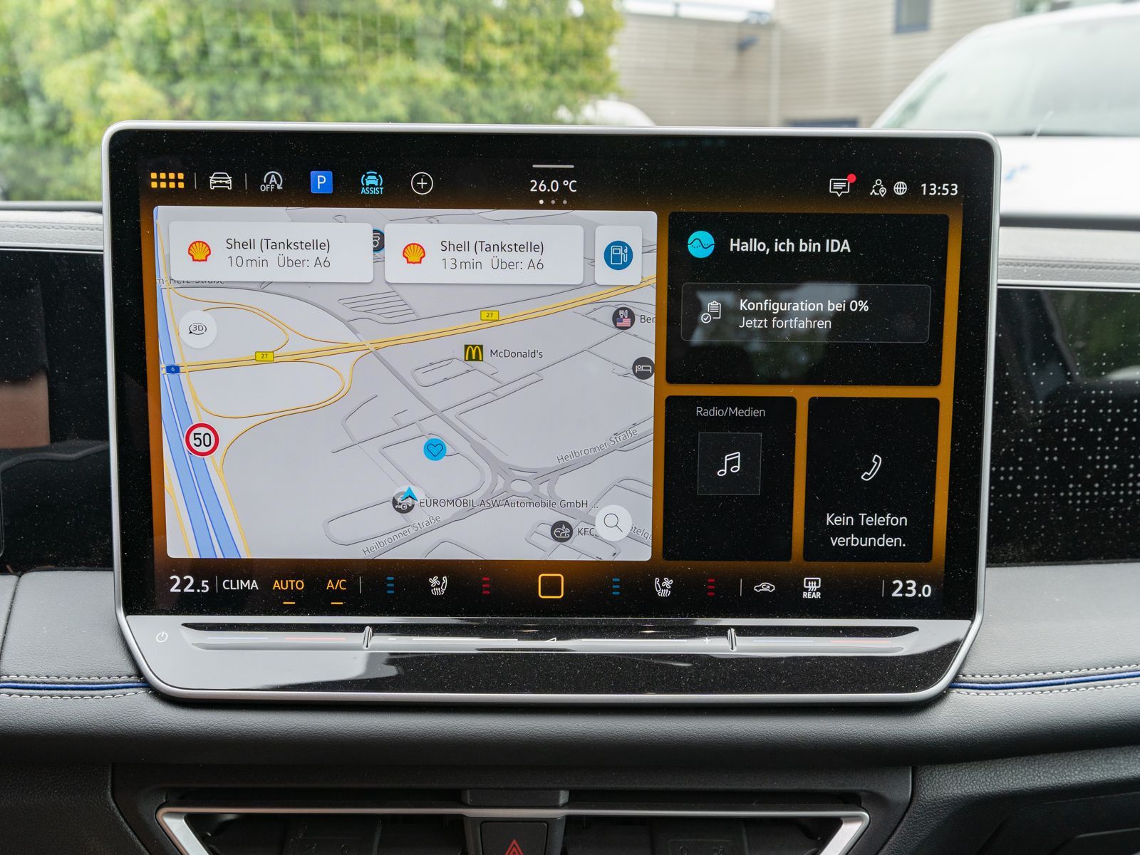Fahrzeugabbildung Volkswagen Tiguan R-Line 2.0 TDI 4M DSG 360° LEDER HUD AHK