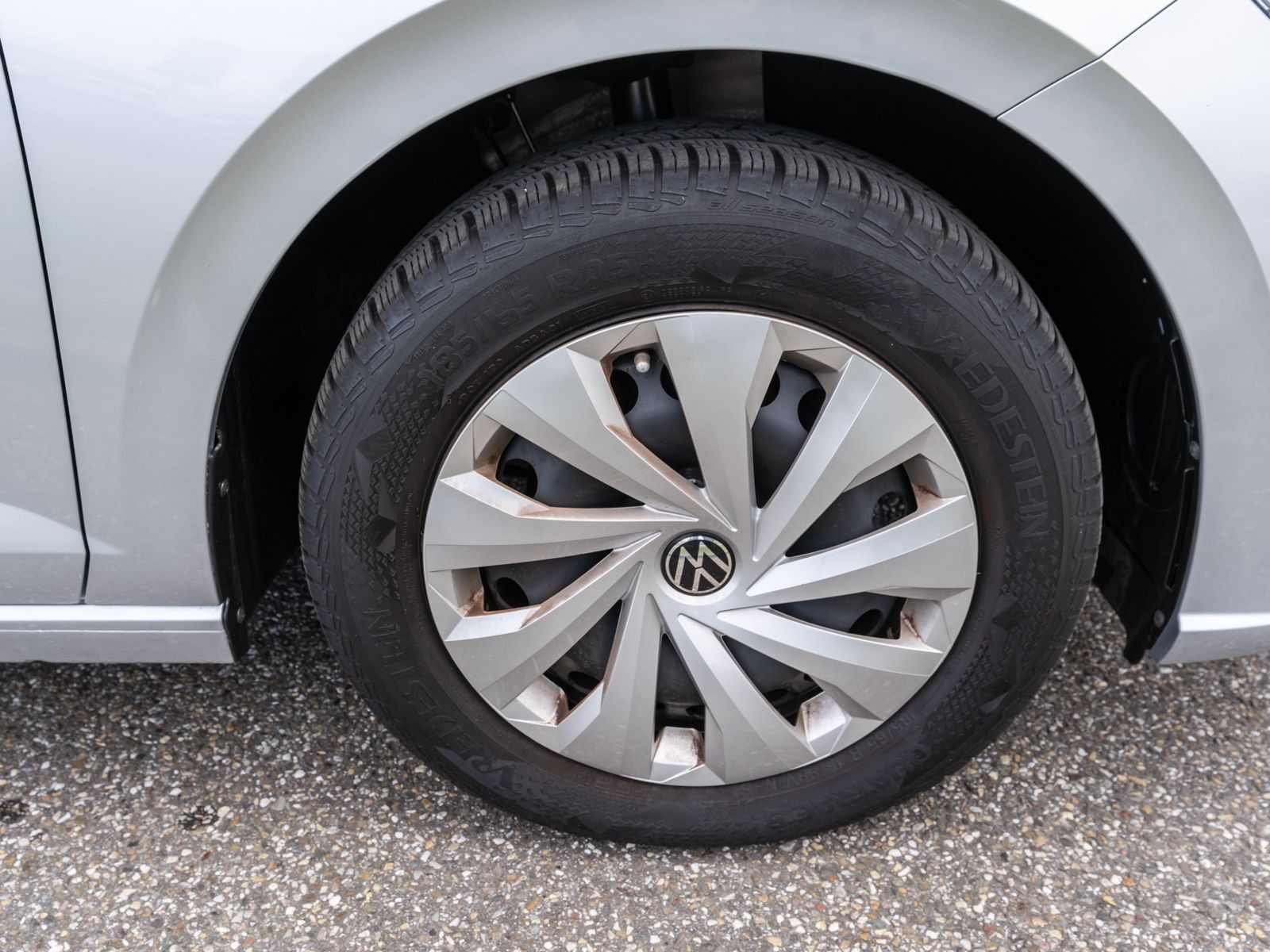 Fahrzeugabbildung Volkswagen Polo Life 1.0 TSI DSG LED Navi PDC SHZ