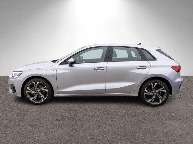 Fahrzeugabbildung Audi A3 Sportback 40TFSI e Stronic NAVI LED ACC B&O