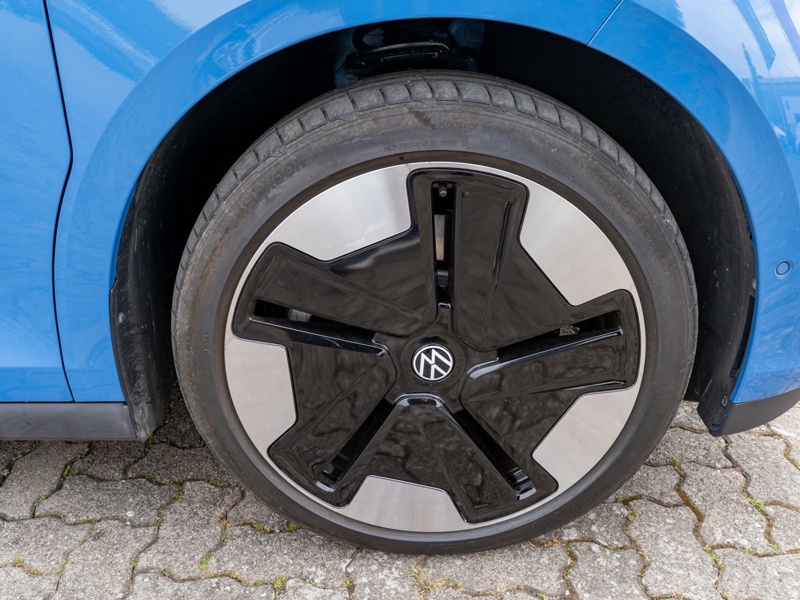 Fahrzeugabbildung Volkswagen ID.Buzz Pro LR LED Navi RFK HUD Wärmepumpe AHK