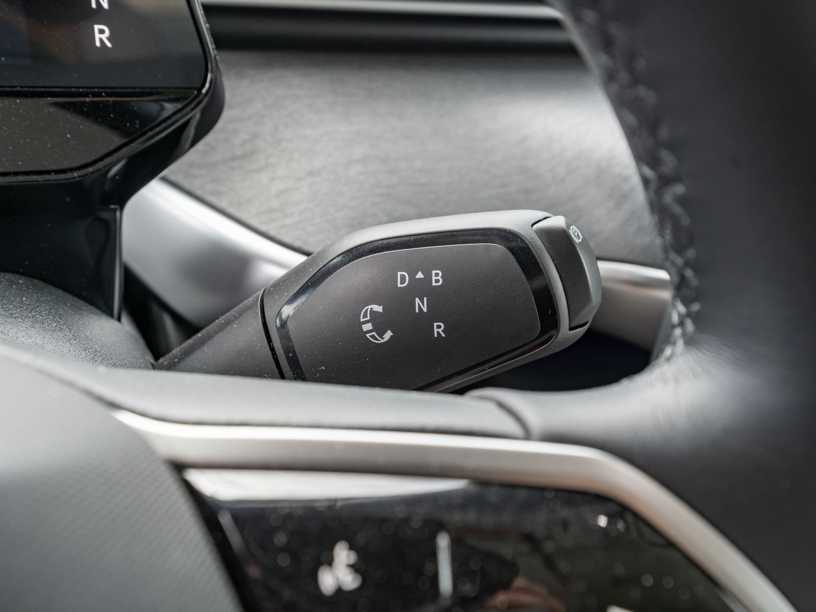 Fahrzeugabbildung Volkswagen ID.Buzz Pro LR LED Navi RFK HUD Wärmepumpe AHK