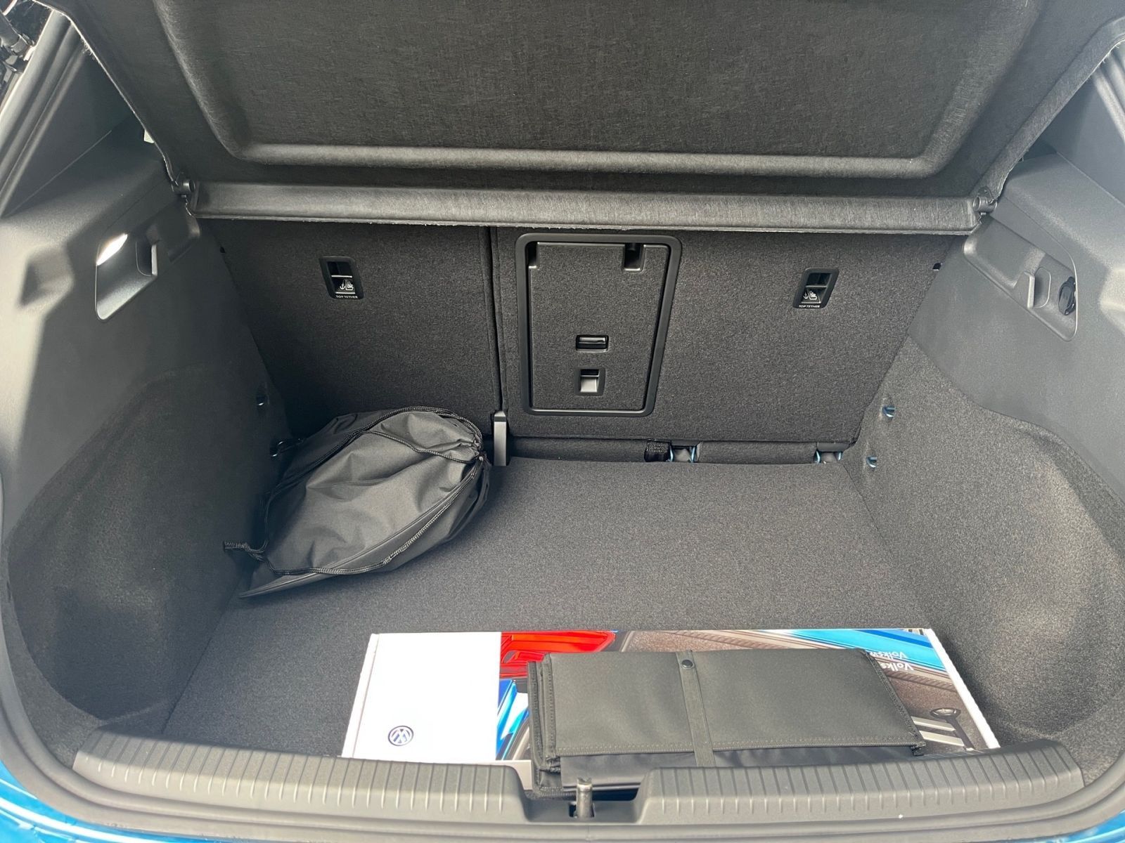 Fahrzeugabbildung Volkswagen ID.3 Pure "BlackStyle" ParkAssist LED-Matrix