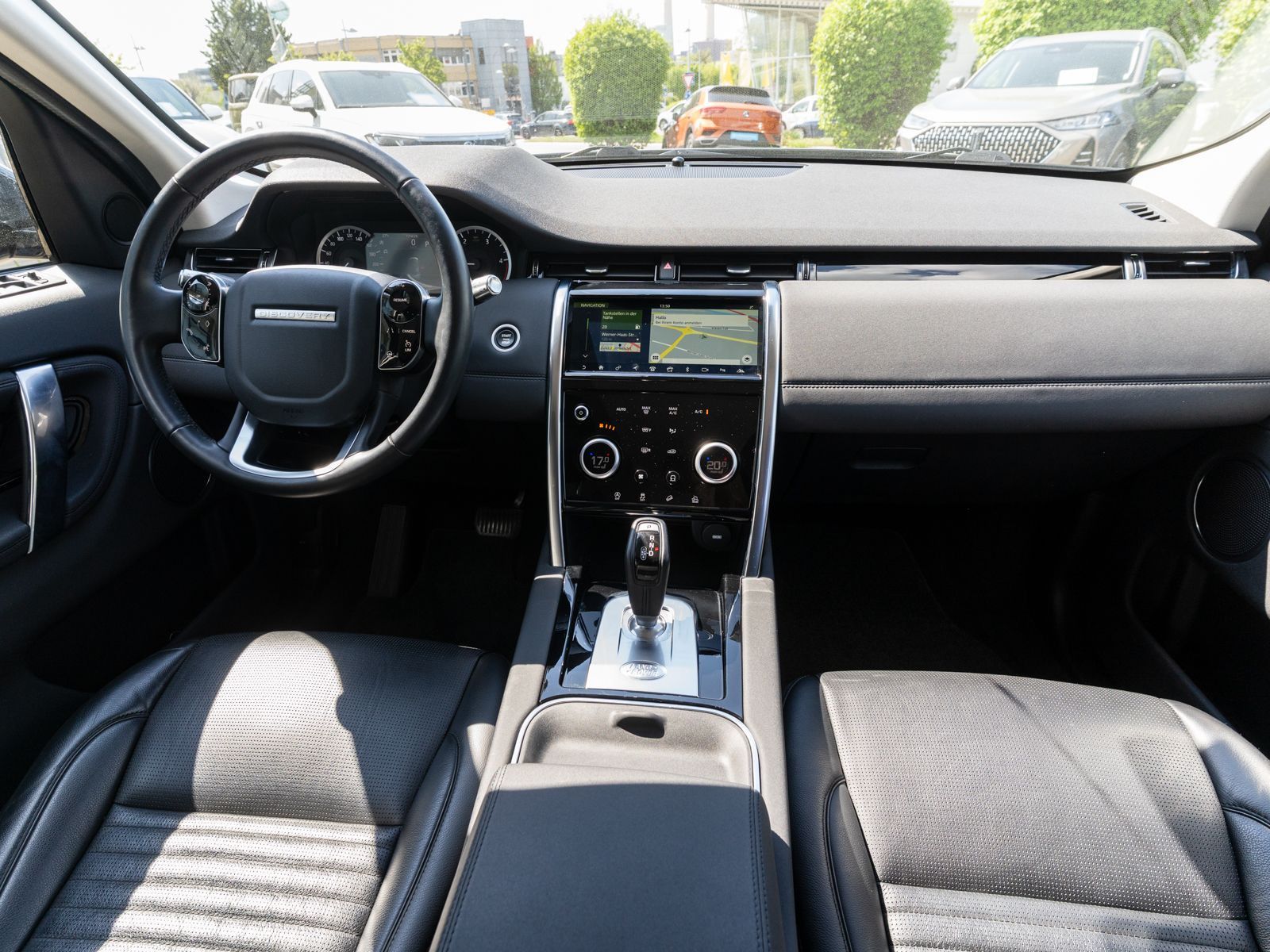 Fahrzeugabbildung Land Rover Discovery Sport 2.0D AWD LED Navi 360° LEDER AHK