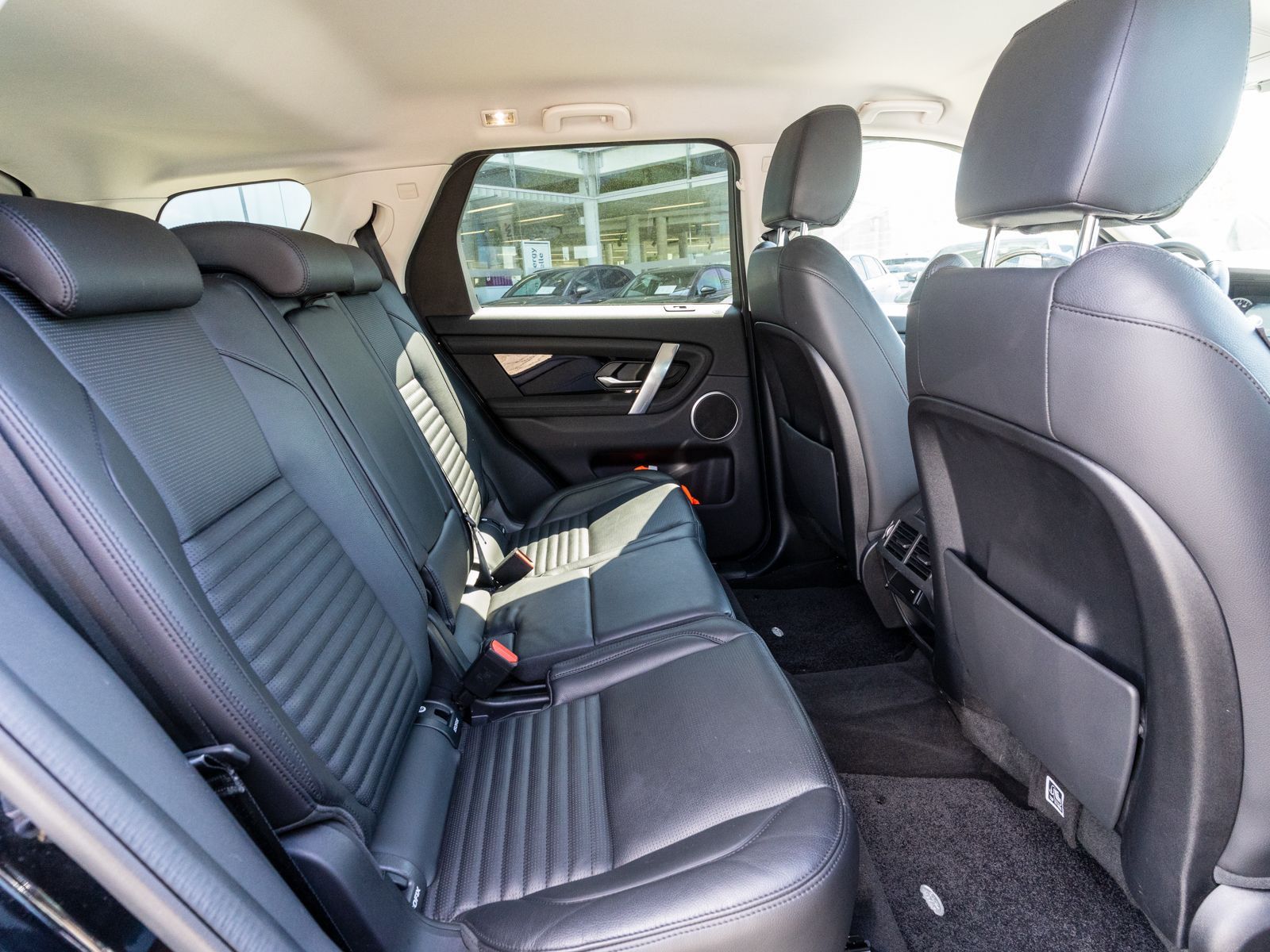 Fahrzeugabbildung Land Rover Discovery Sport 2.0D AWD LED Navi 360° LEDER AHK