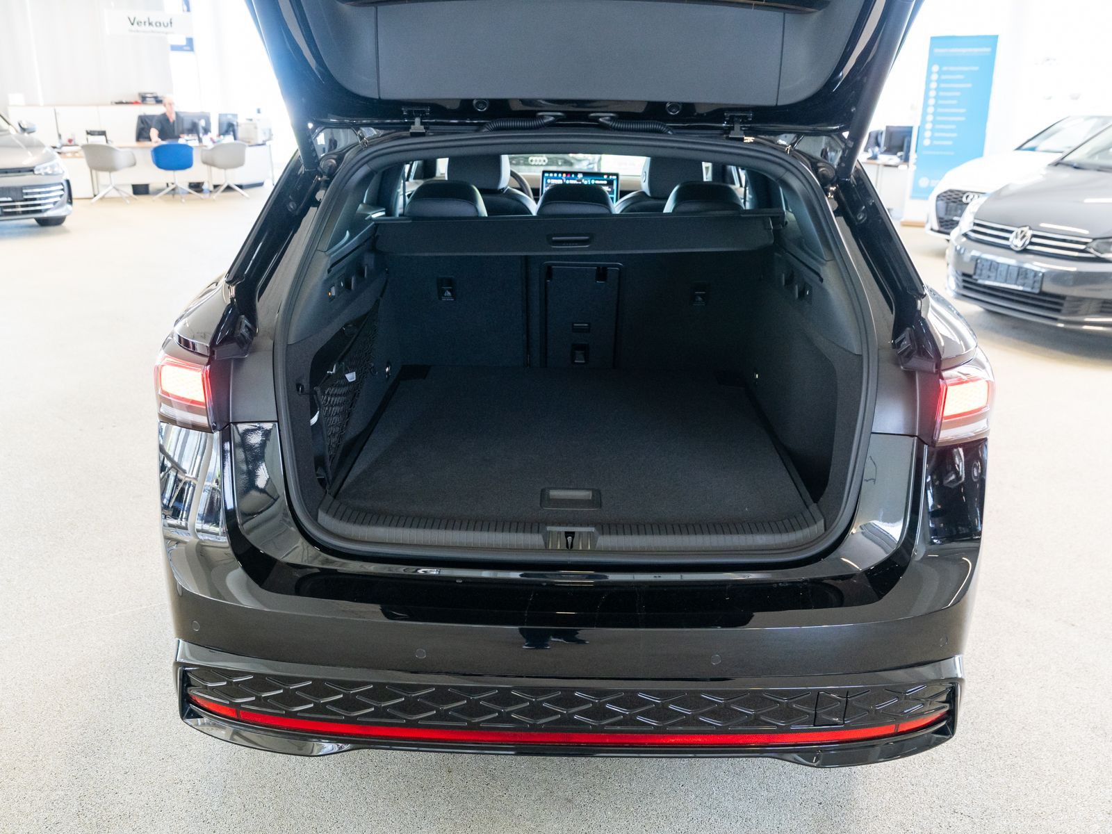 Fahrzeugabbildung Volkswagen ID.7 Tourer GTX 4M LED Navi 360° Wäpu PANO AHK