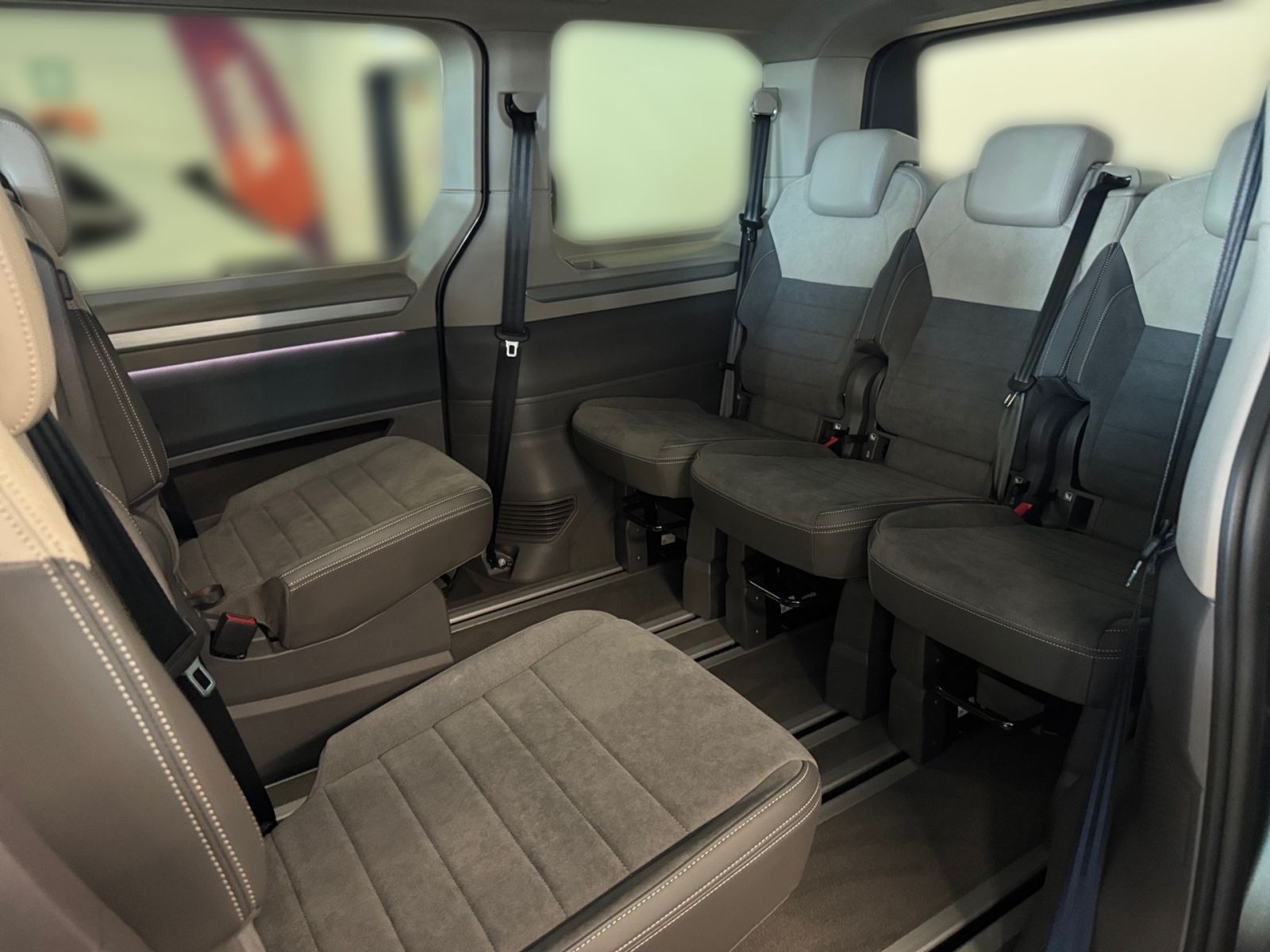 Fahrzeugabbildung Volkswagen Multivan 2.0 TDI "Goal" elektr. Heckkl. AHK GJR