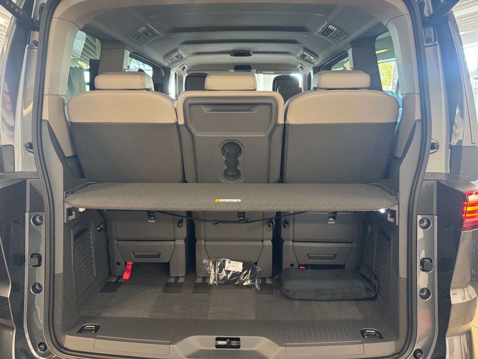 Fahrzeugabbildung Volkswagen Multivan 2.0 TDI "Goal" elektr. Heckkl. AHK GJR