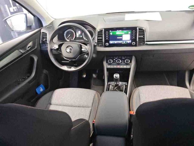 Fahrzeugabbildung SKODA Karoq Clever 1.5 TSI LED Navi Klima PDC SHZ