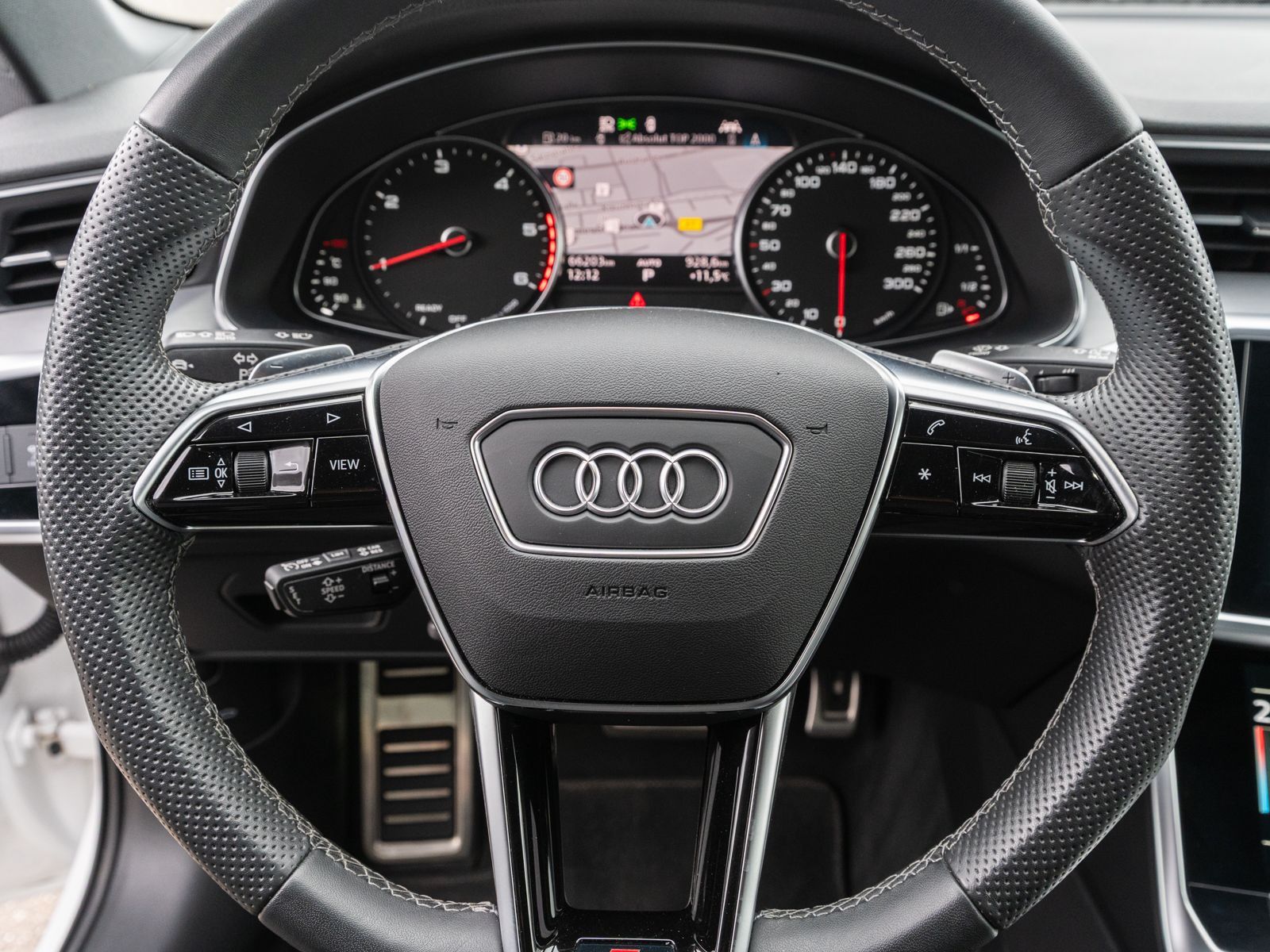 Fahrzeugabbildung Audi A6 Avant S line 40 TDI S tronic LED HUD AHK ACC