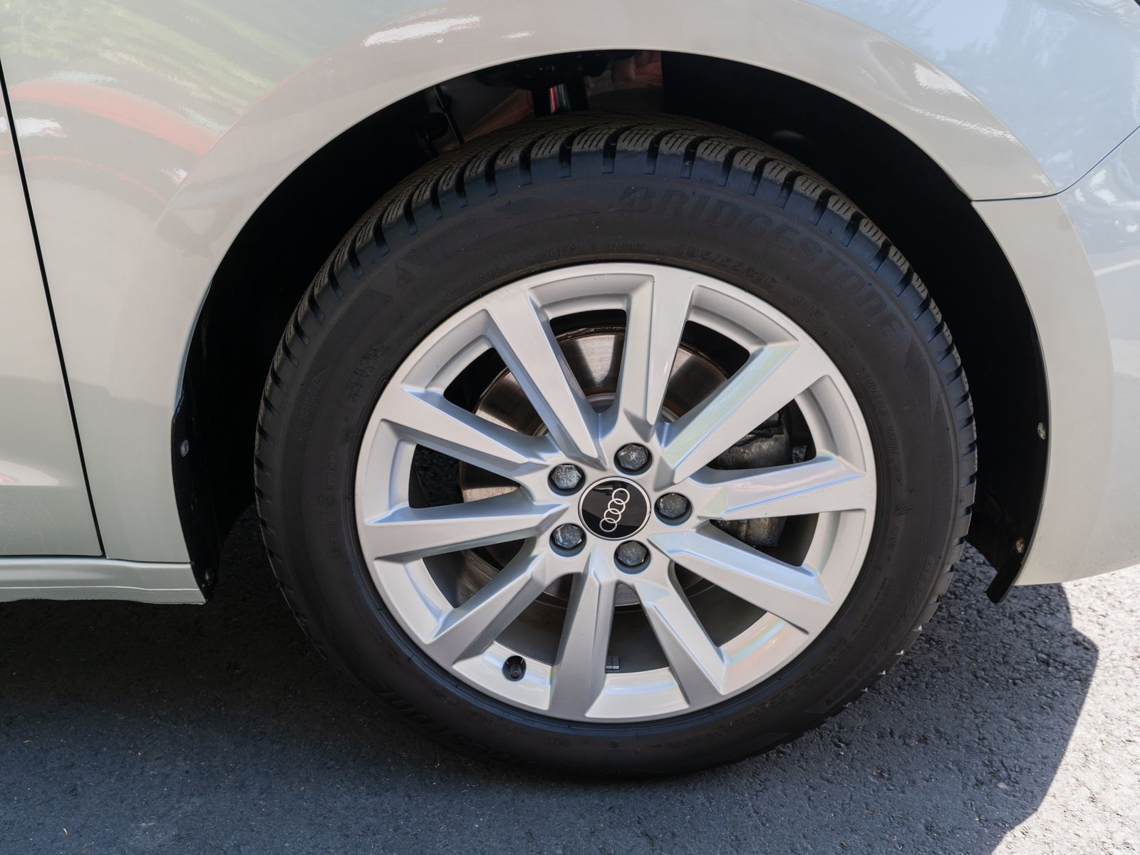 Fahrzeugabbildung Audi A1 Sportback advanced 30TFSI LED VC SHZ SONOS