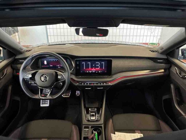 Fahrzeugabbildung SKODA Octavia Combi RS 2.0 TDI DSG LED NAVI PANO HUD