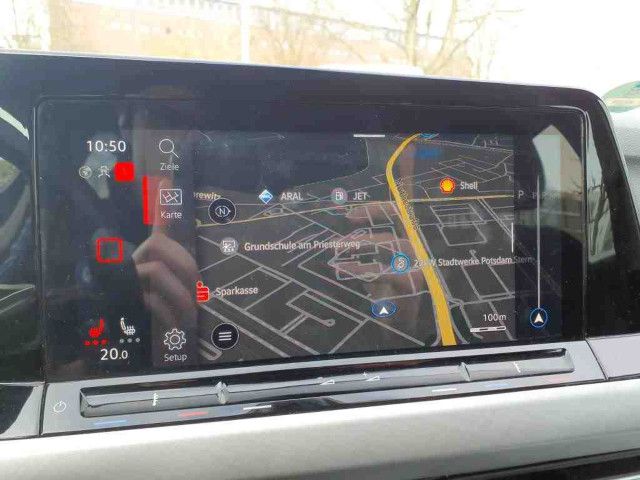 Fahrzeugabbildung Volkswagen Golf Variant Life 1.0 TSI LED NAVI RFK ACC SHZ