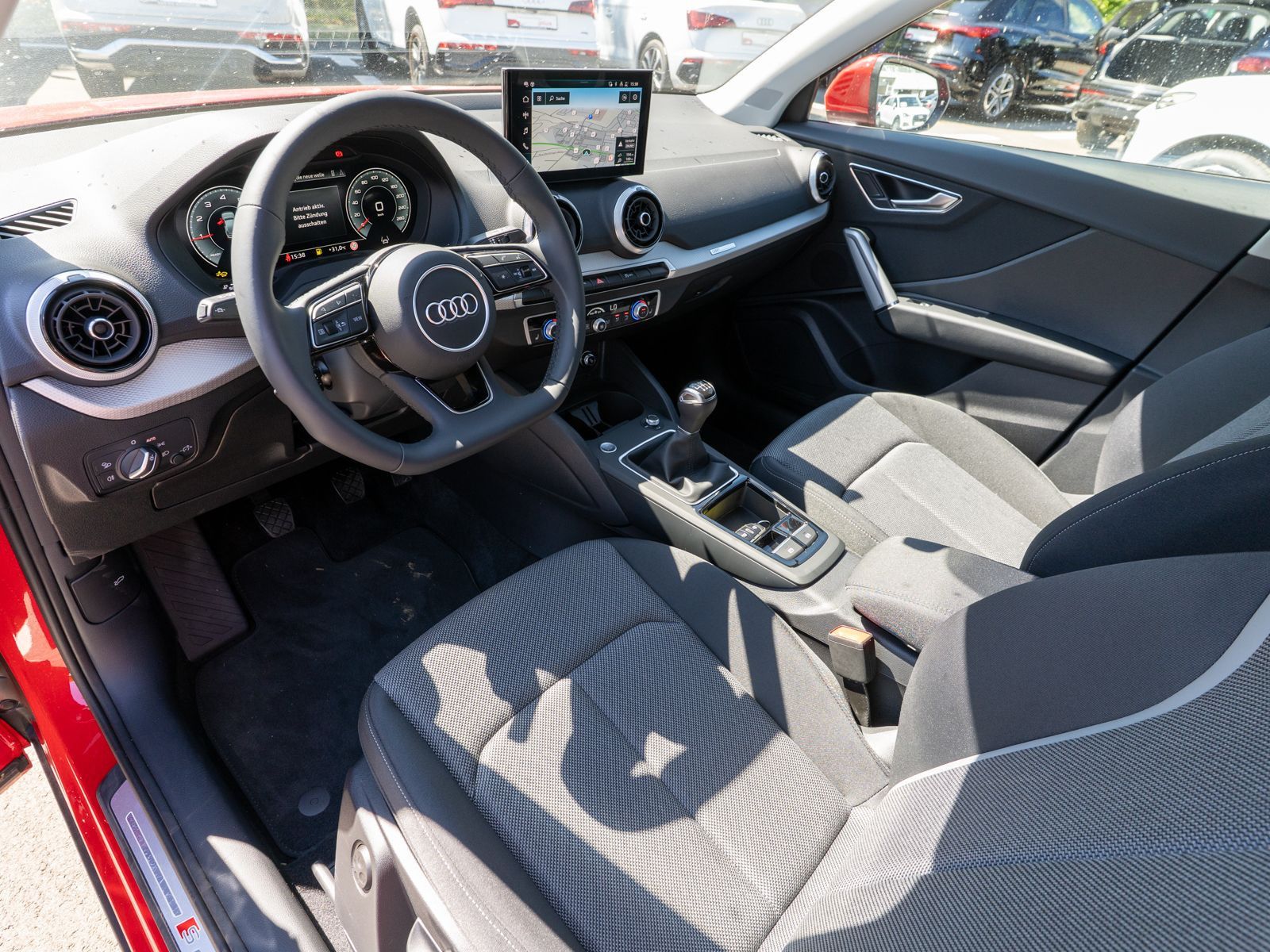 Fahrzeugabbildung Audi Q2 S line 35TFSI NAVI MATRIX PANO AHK RFK VC