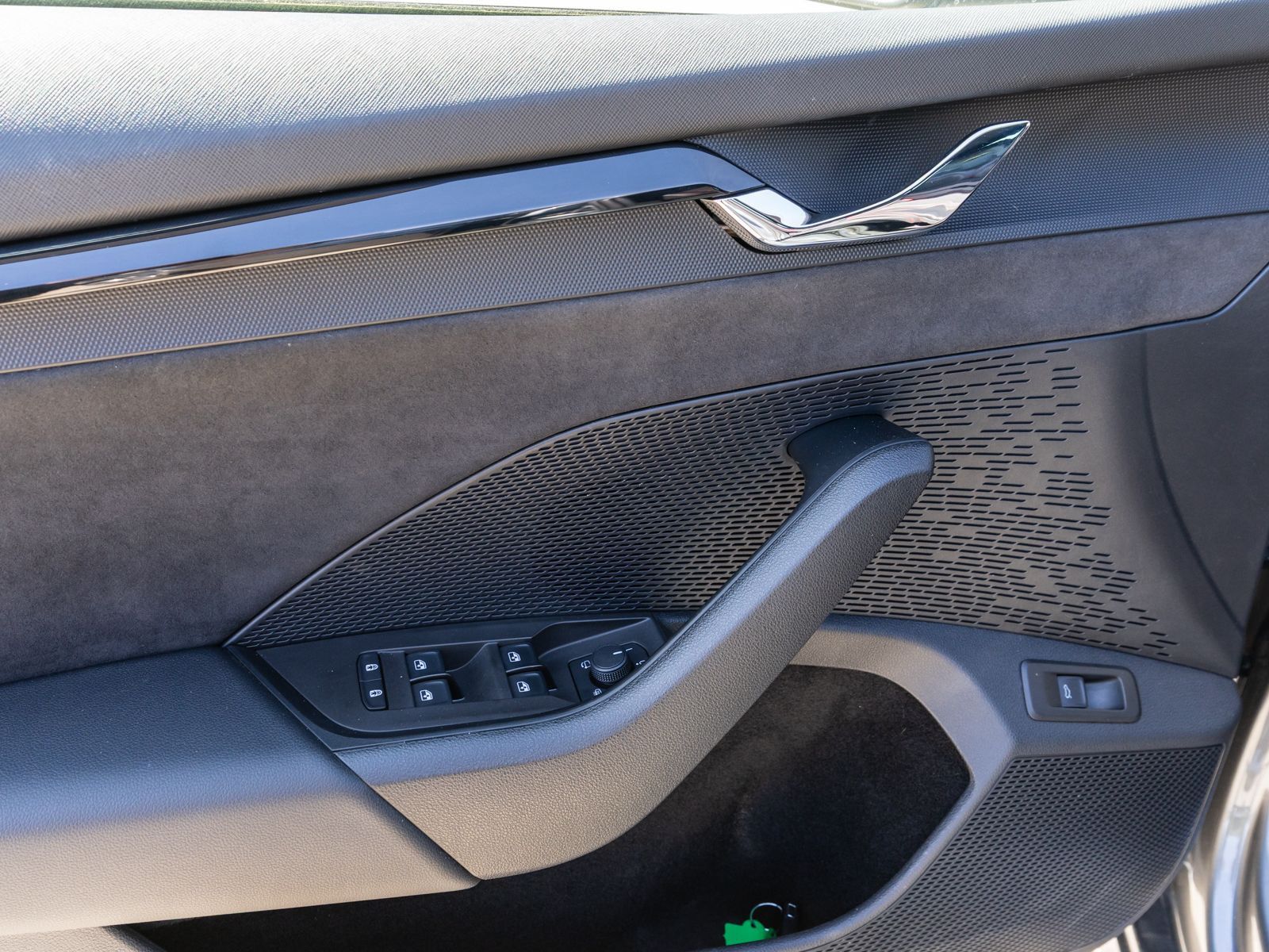 Fahrzeugabbildung SKODA Octavia Combi RS Plus 2.0TDI 4x4 DSG LED ACC HUD