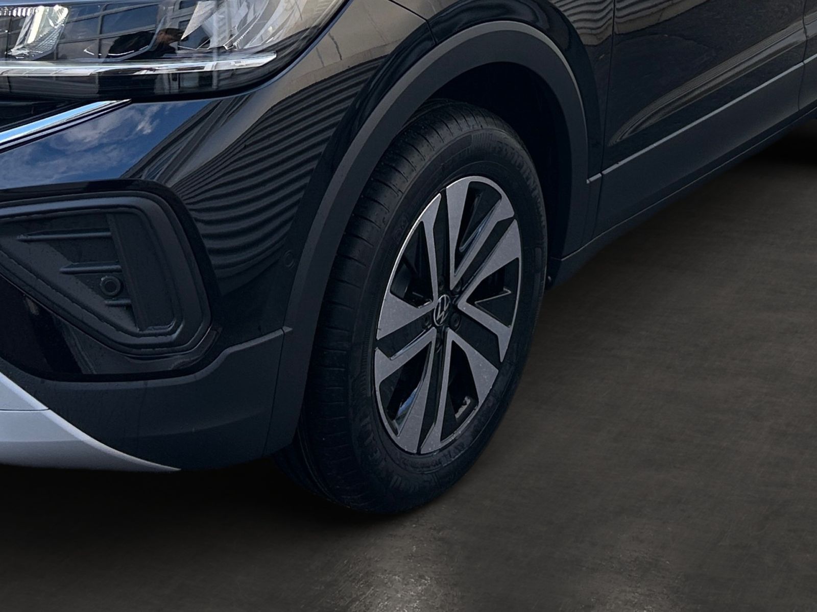 Fahrzeugabbildung Volkswagen T-Cross Life 1.0 l TSI 116 PS DSG ACC RFK LED