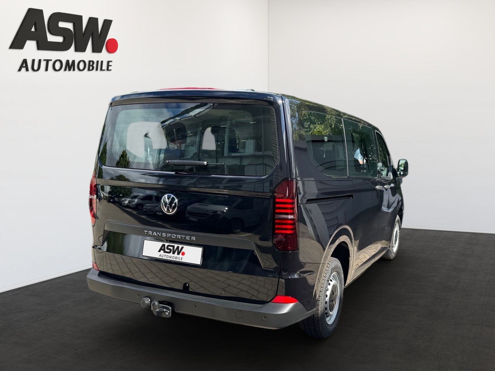 Fahrzeugabbildung Volkswagen New Transporter Kombi 2.0 TDI KR L1H1 9-SITZER