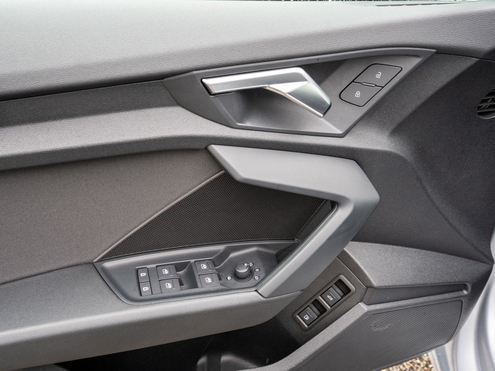 Fahrzeugabbildung Audi A3 Sportback 40TFSI e Stroni NAVI LED GRA SHZ VC