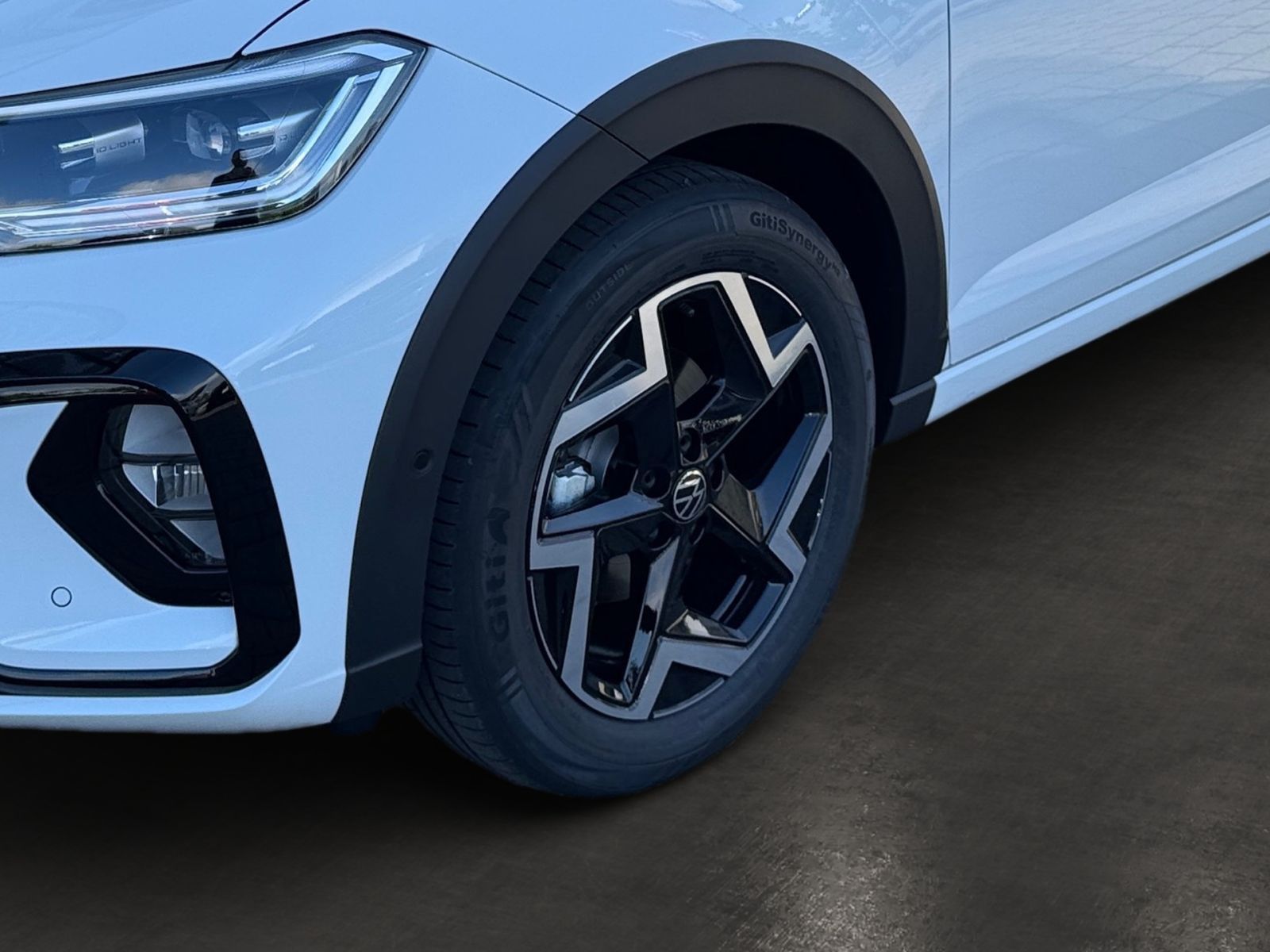 Fahrzeugabbildung Volkswagen Taigo 1.0 TSI R-Line