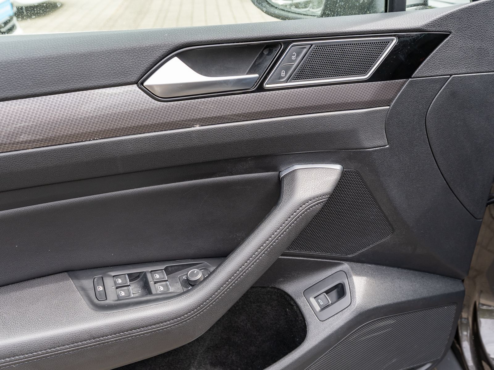 Fahrzeugabbildung Volkswagen Passat Variant Alltrack 2.0 TDI 4M DSG HUD AHK