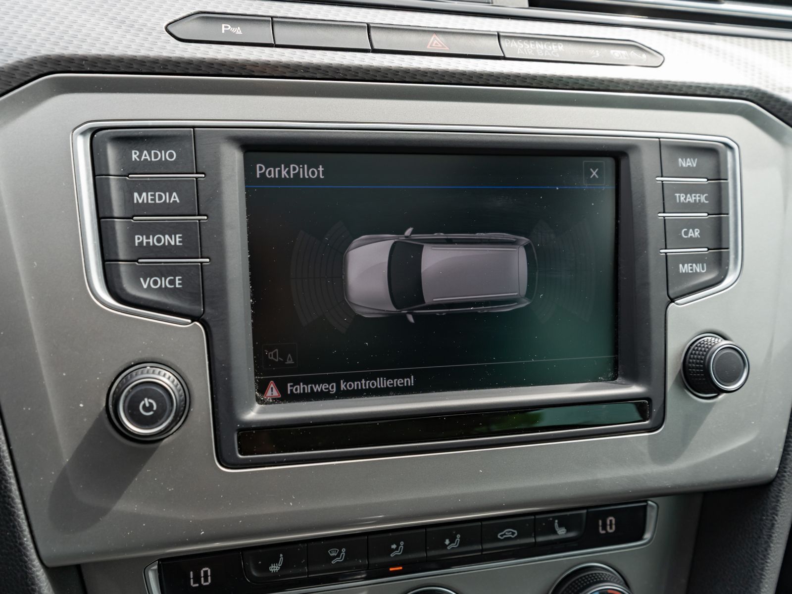 Fahrzeugabbildung Volkswagen Passat Variant Alltrack 2.0 TDI 4M DSG HUD AHK