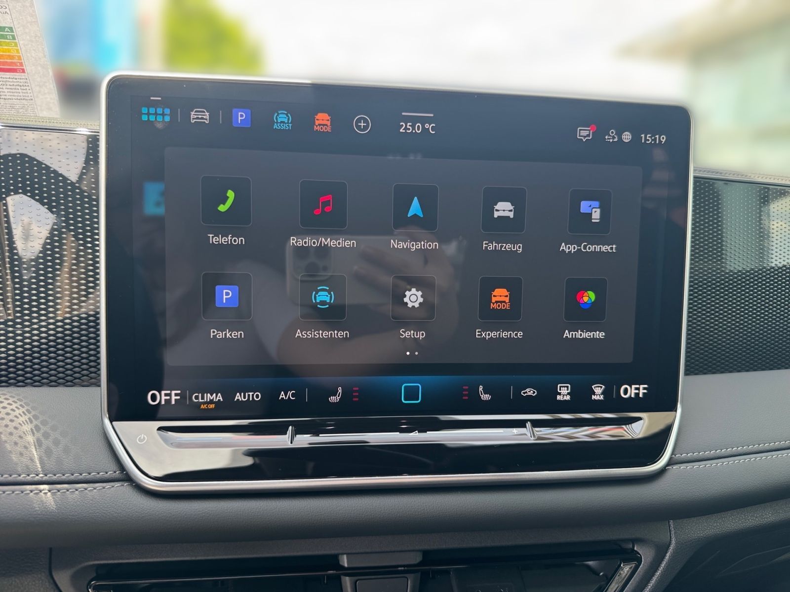 Fahrzeugabbildung Volkswagen Tiguan Life 1.5 eTSI AHK ACC LED Rückfahr-Kamera