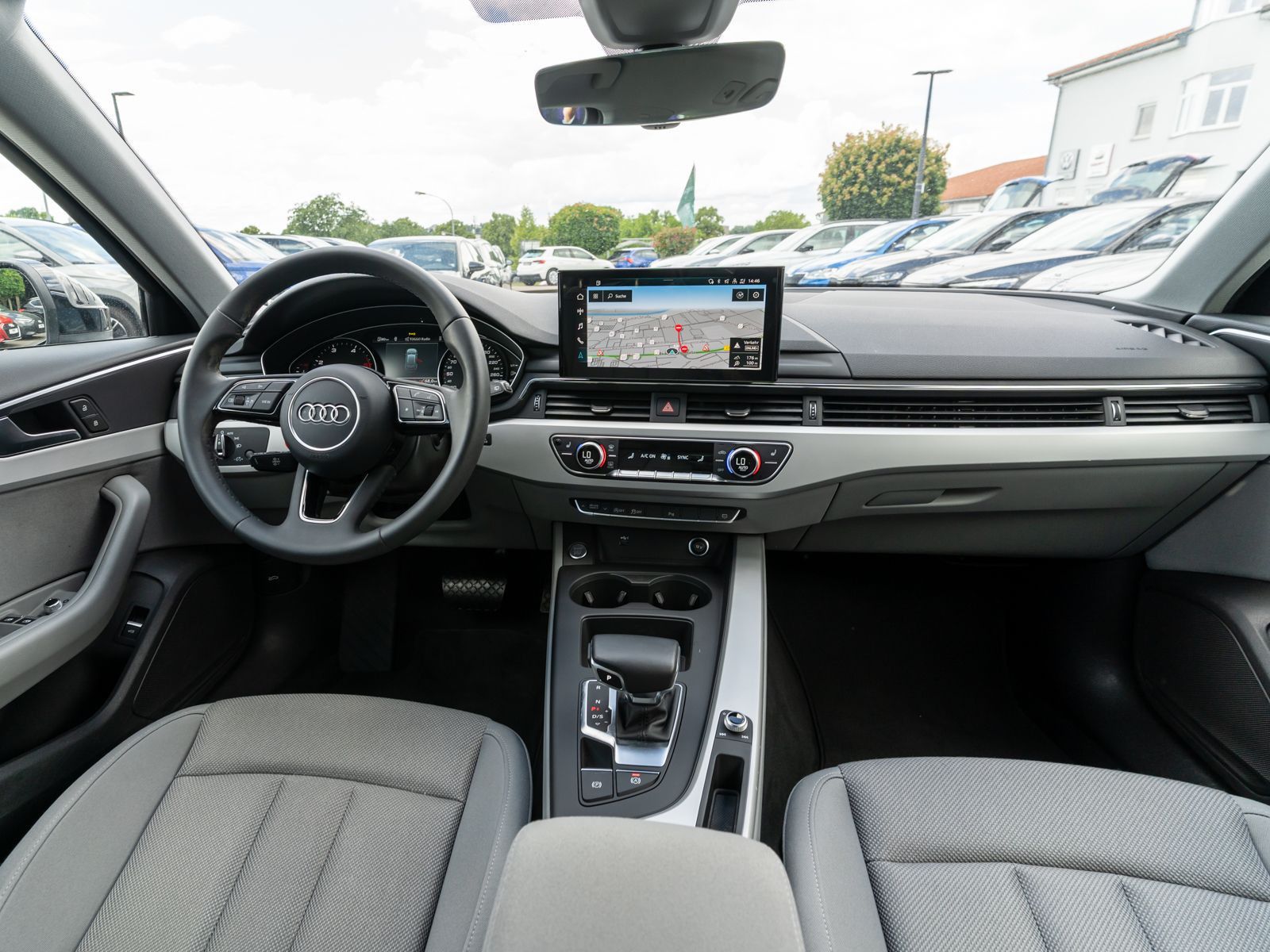 Fahrzeugabbildung Audi A4 Avant 40TDI Stronic NAVI LED SHZ GRA PDC v/h