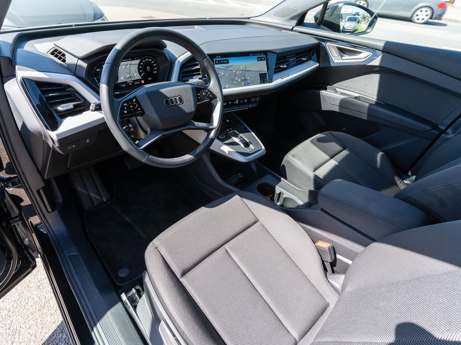 Fahrzeugabbildung Audi Q4 Sportback 35 e-tron LED Navi PDC SHZ GRA