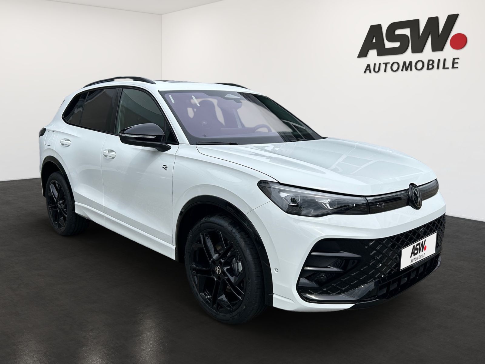 Fahrzeugabbildung Volkswagen Tiguan R-Line 1.5 eHybrid OPF 130 kW(177 PS) DSG