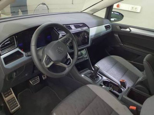 Fahrzeugabbildung Volkswagen Touran ENERGY 2.0 TDI LED Navi RFK SHZ AHK 7-S.