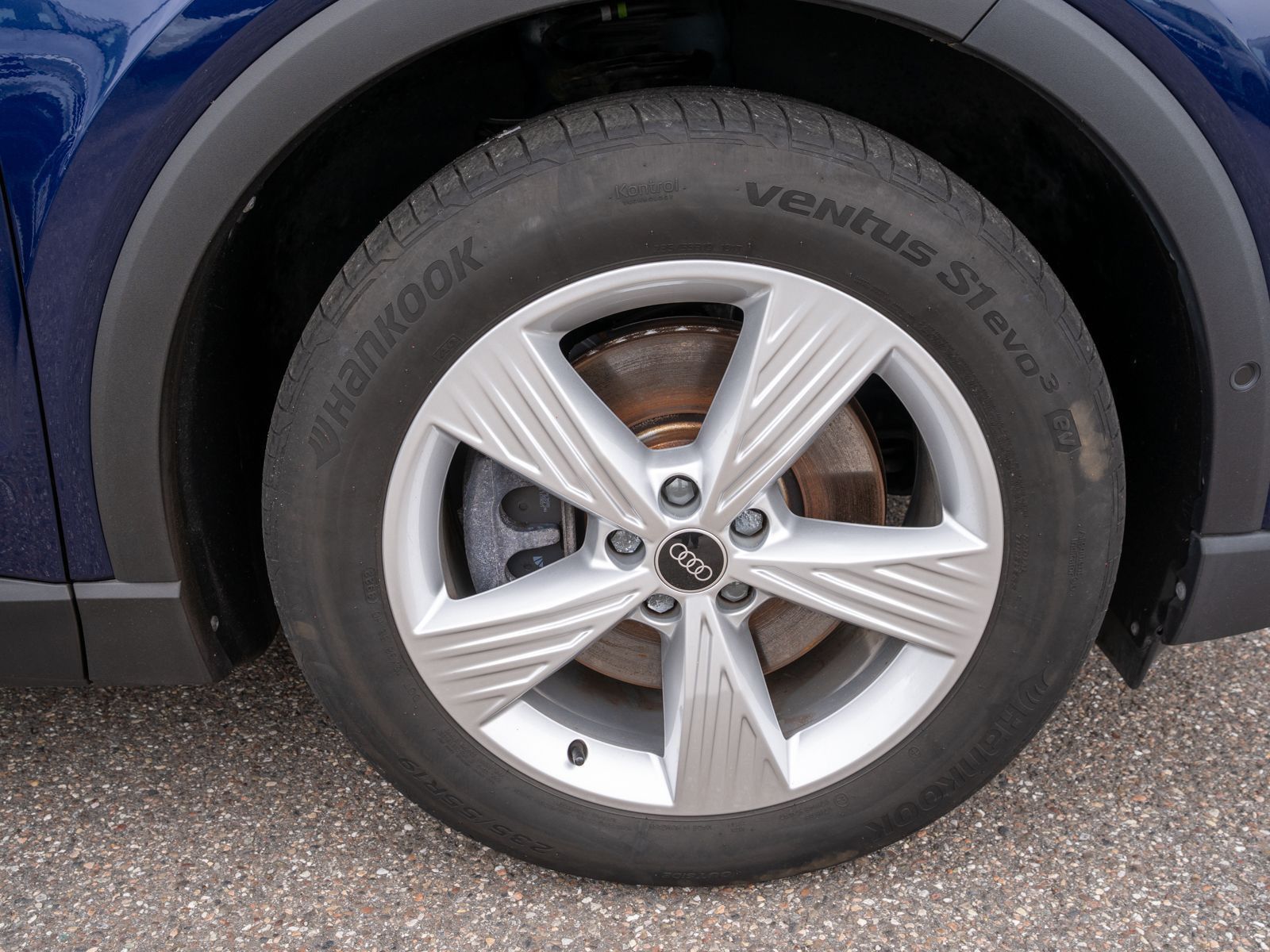 Fahrzeugabbildung Audi Q4 Sportback 40 e-tron NAVI LED RFK VC