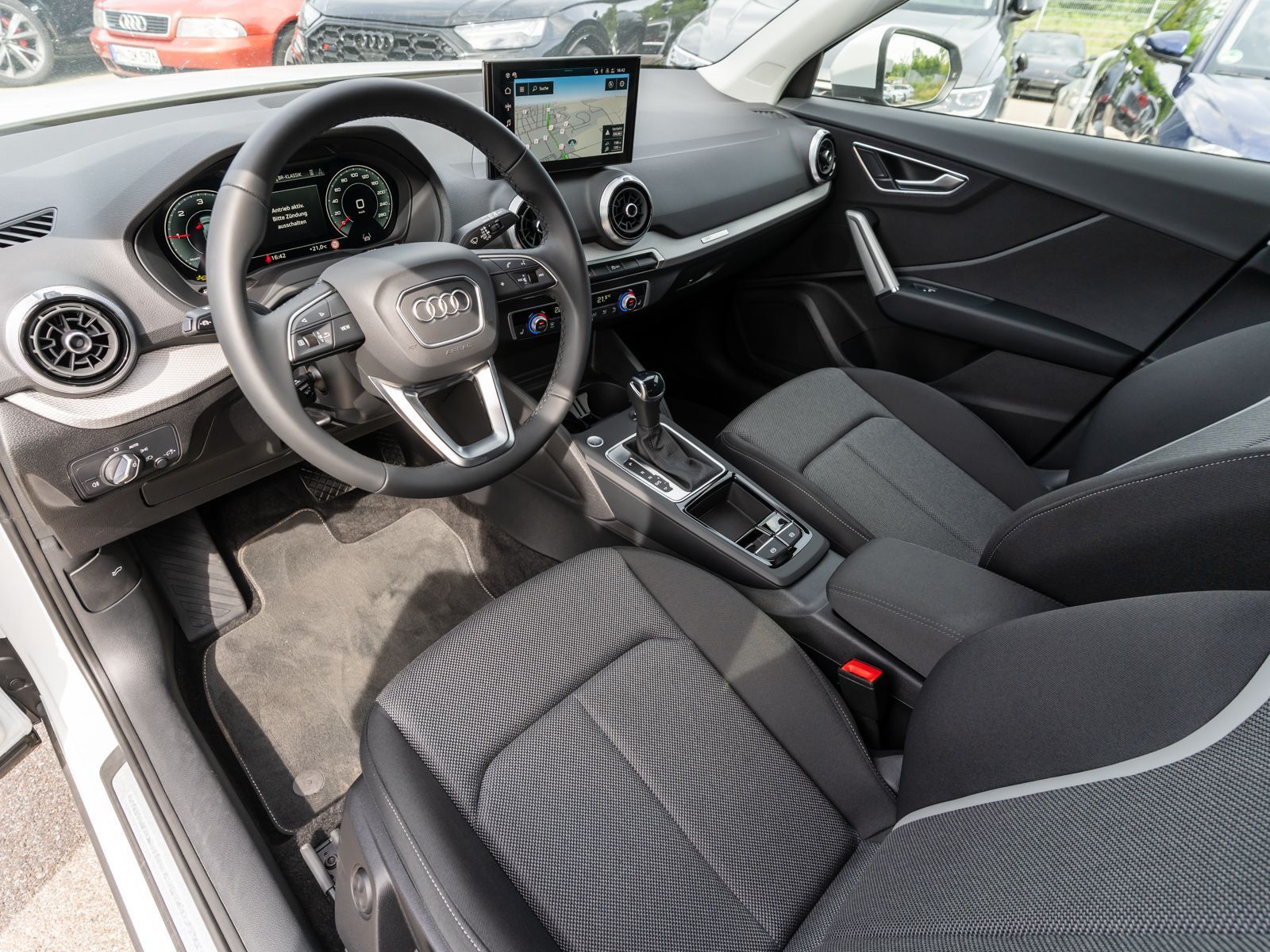 Fahrzeugabbildung Audi Q2 advanced 35TDI Stronic NAVI LED AHK ACC RFK