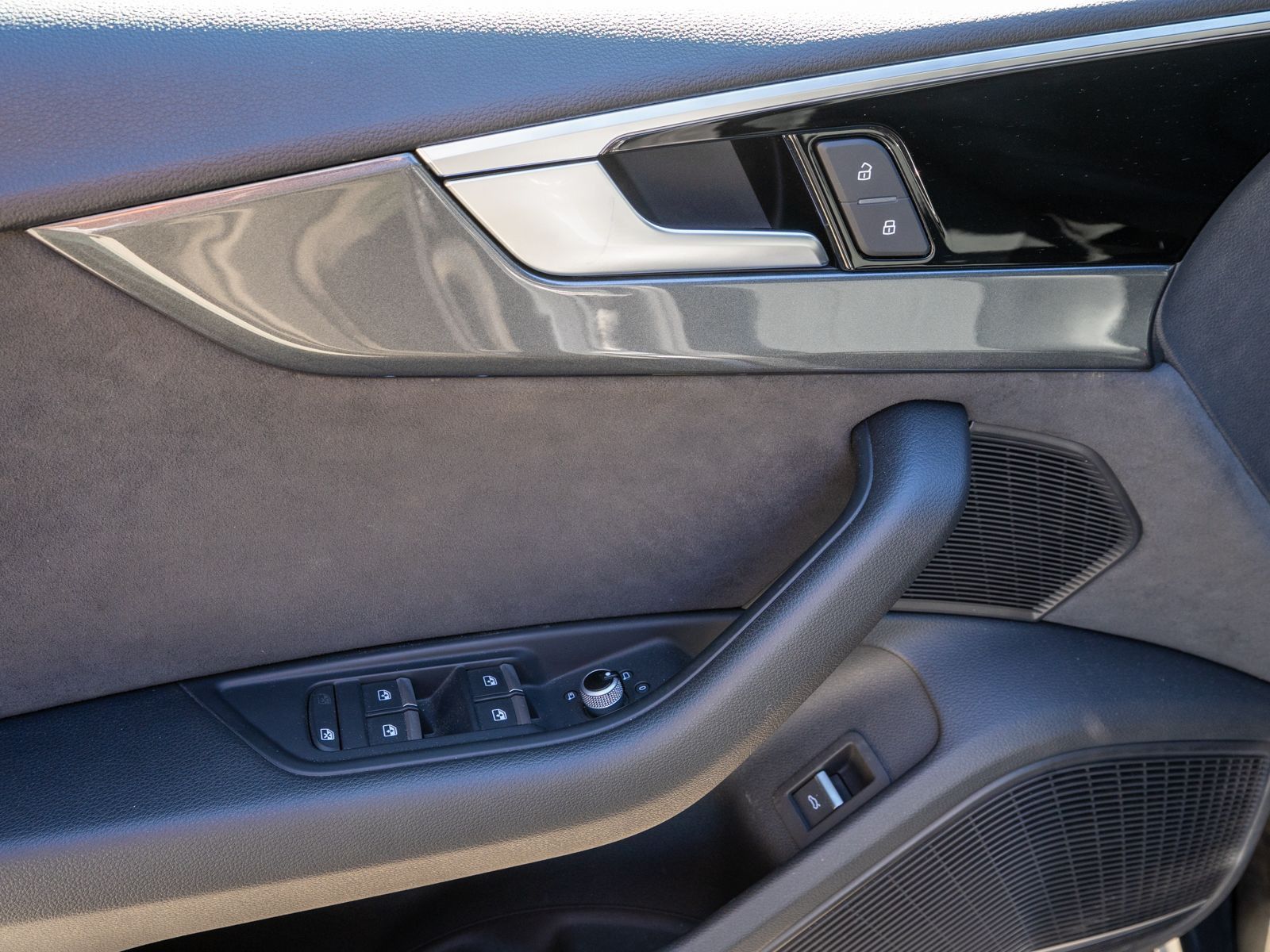 Fahrzeugabbildung Audi S5 Sportback 3.0TDI quattro tiptron RFK PANO B&O