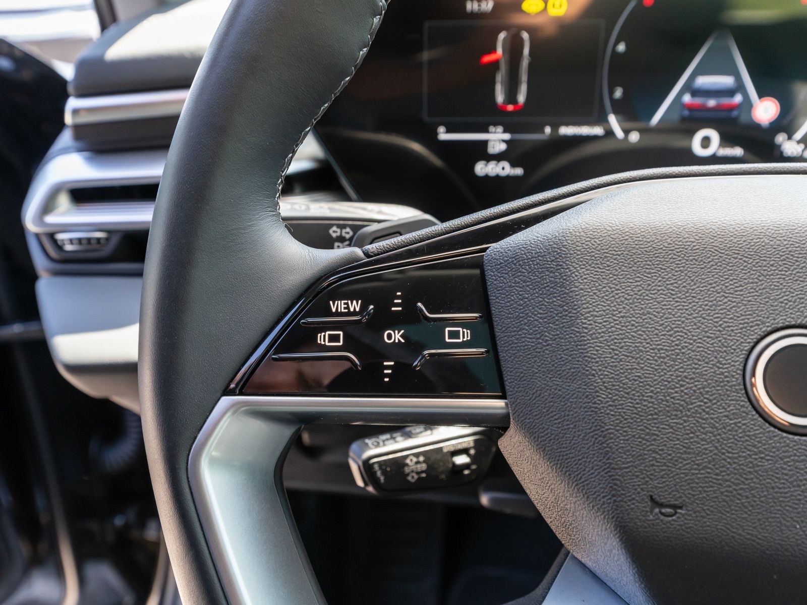 Fahrzeugabbildung Audi A6 Avant Neues Modell TDI NAVI MATRIX PANO 360°