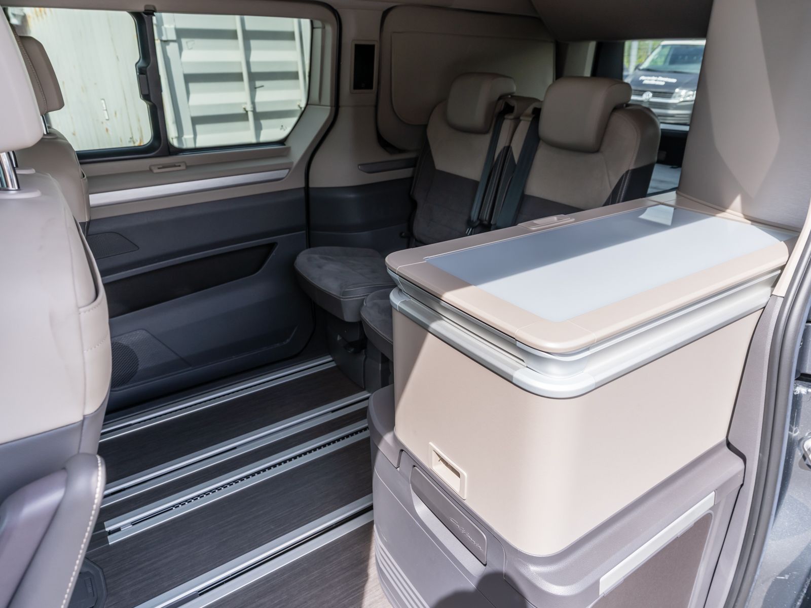 Fahrzeugabbildung Volkswagen T7 California Ocean 2,0 TDI DSG LED ACC RFK AHK