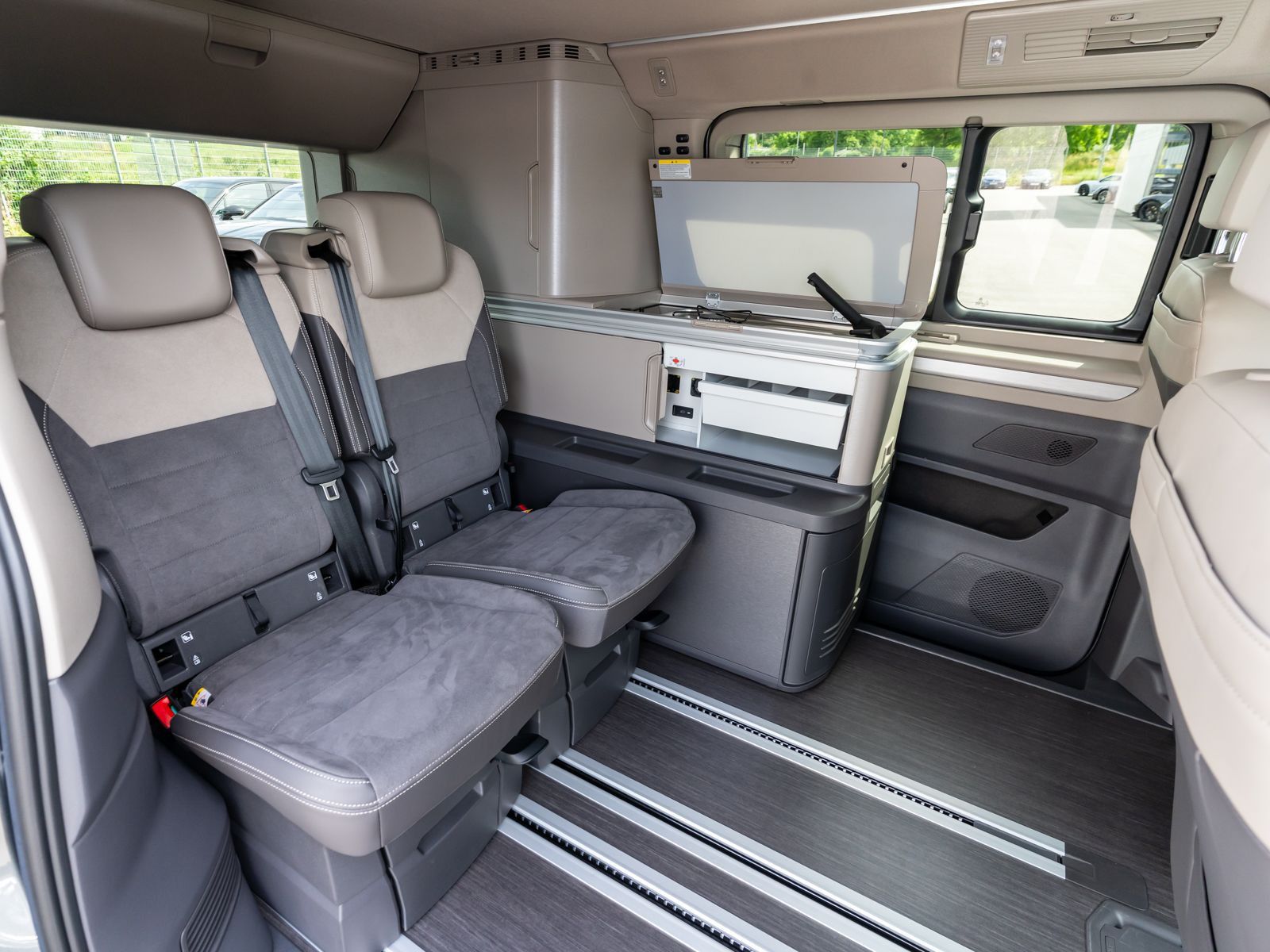 Fahrzeugabbildung Volkswagen T7 California Ocean 2,0 TDI DSG LED ACC RFK AHK