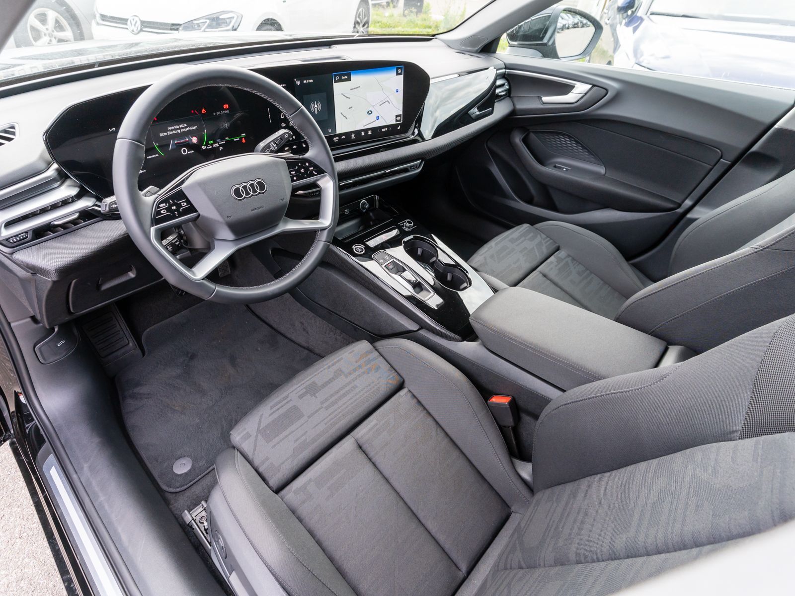 Fahrzeugabbildung Audi A5 Avant e-hybrid quattro NAVI LED AHK ACC RFK