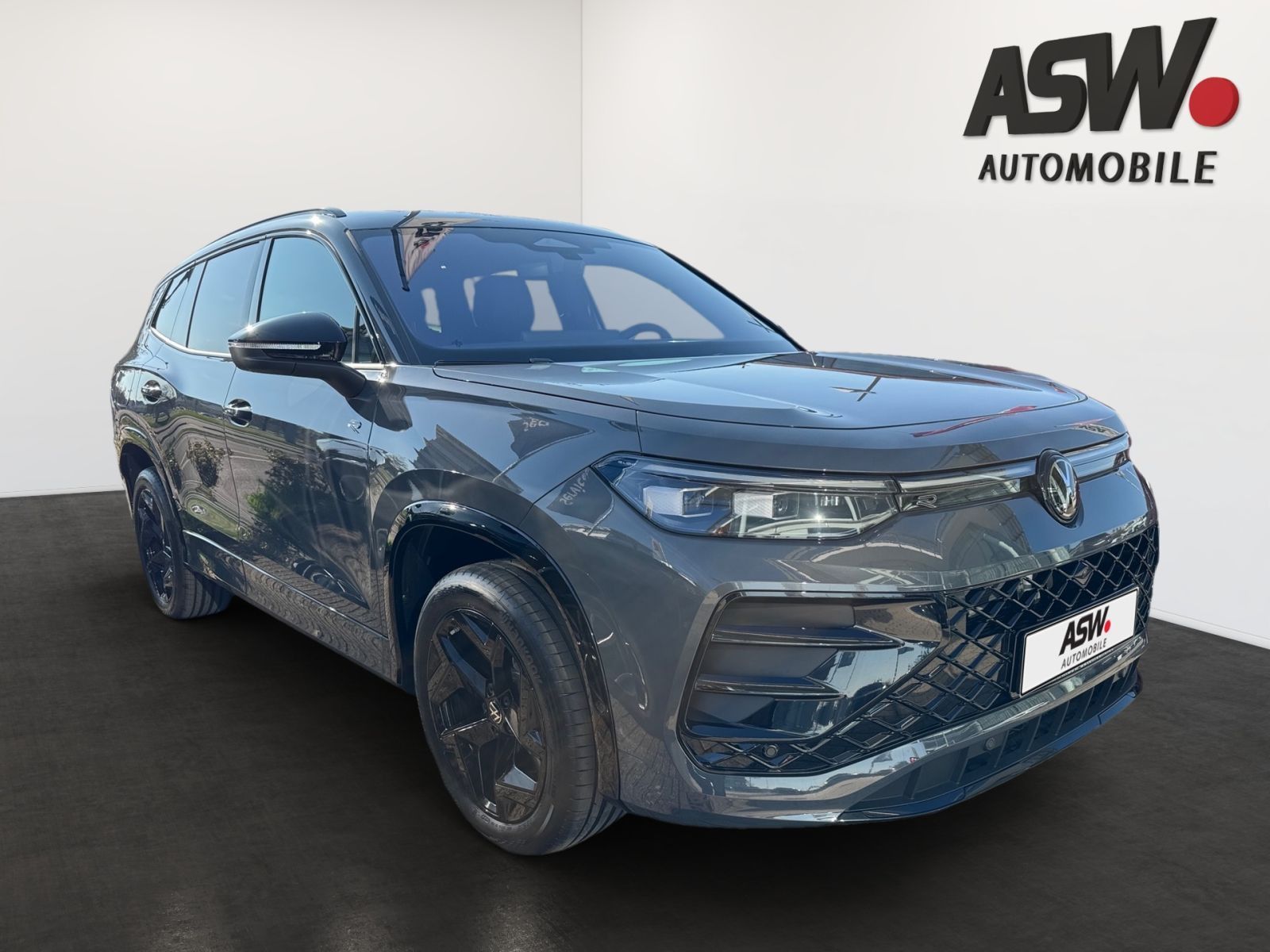 Fahrzeugabbildung Volkswagen Tayron R-Line 1,5 eHybrid DSG AHK PANO ACC NAVI