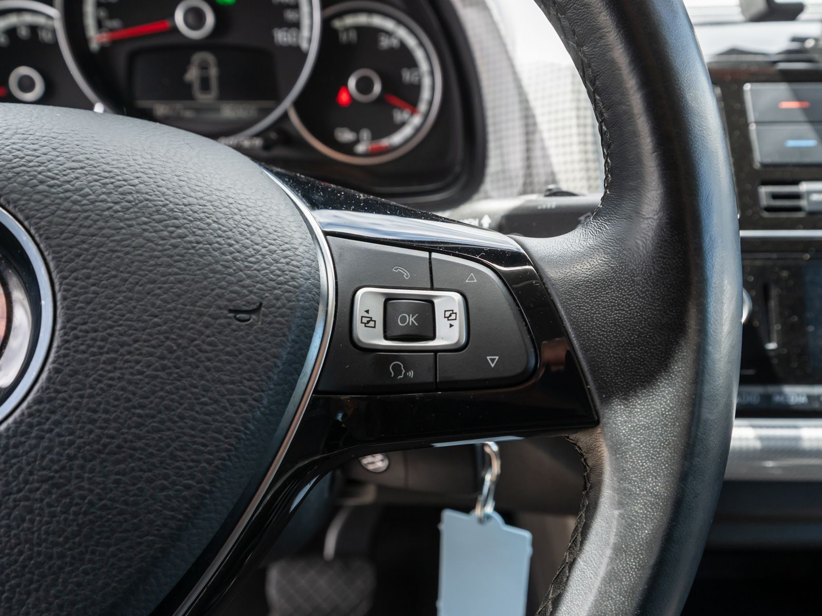 Fahrzeugabbildung Volkswagen e-up! move up! Edition RFK KLIMA PDC GRA SHZ CCS