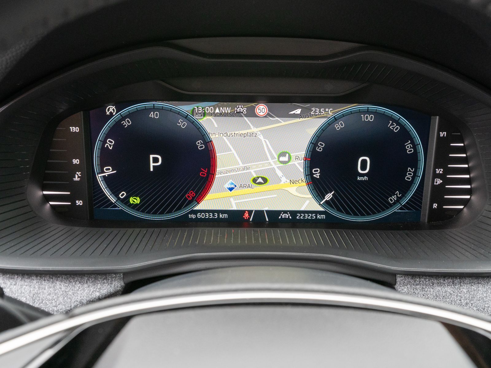 Fahrzeugabbildung SKODA Kamiq Tour 1.5 TSI DSG LED Navi PDC SHZ ACC AHK