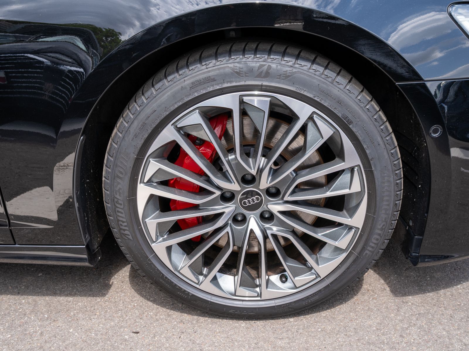 Fahrzeugabbildung Audi A6 Avant S line 55TFSI e quattro NAVI MATRIX RFK